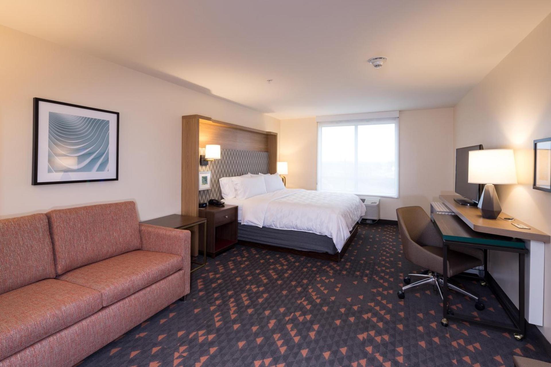 Holiday Inn & Suites Kalamazoo West photo 28