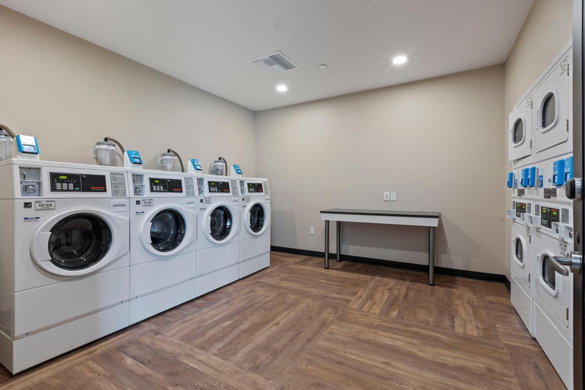 Extended Stay America Premier Suites - Tampa - Gibsonton - Riverview photo 95