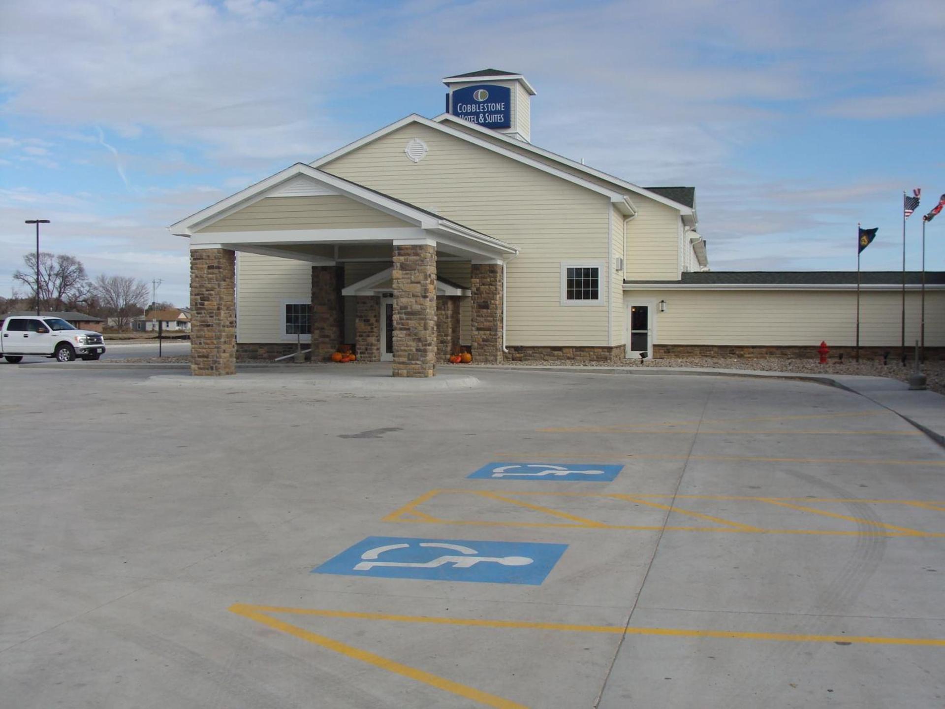 Cobblestone Hotel & Suites - Broken Bow photo 20