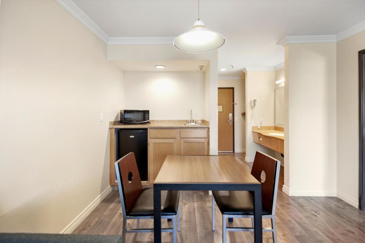 SureStay Hotel by Best Western Fontana photo 21