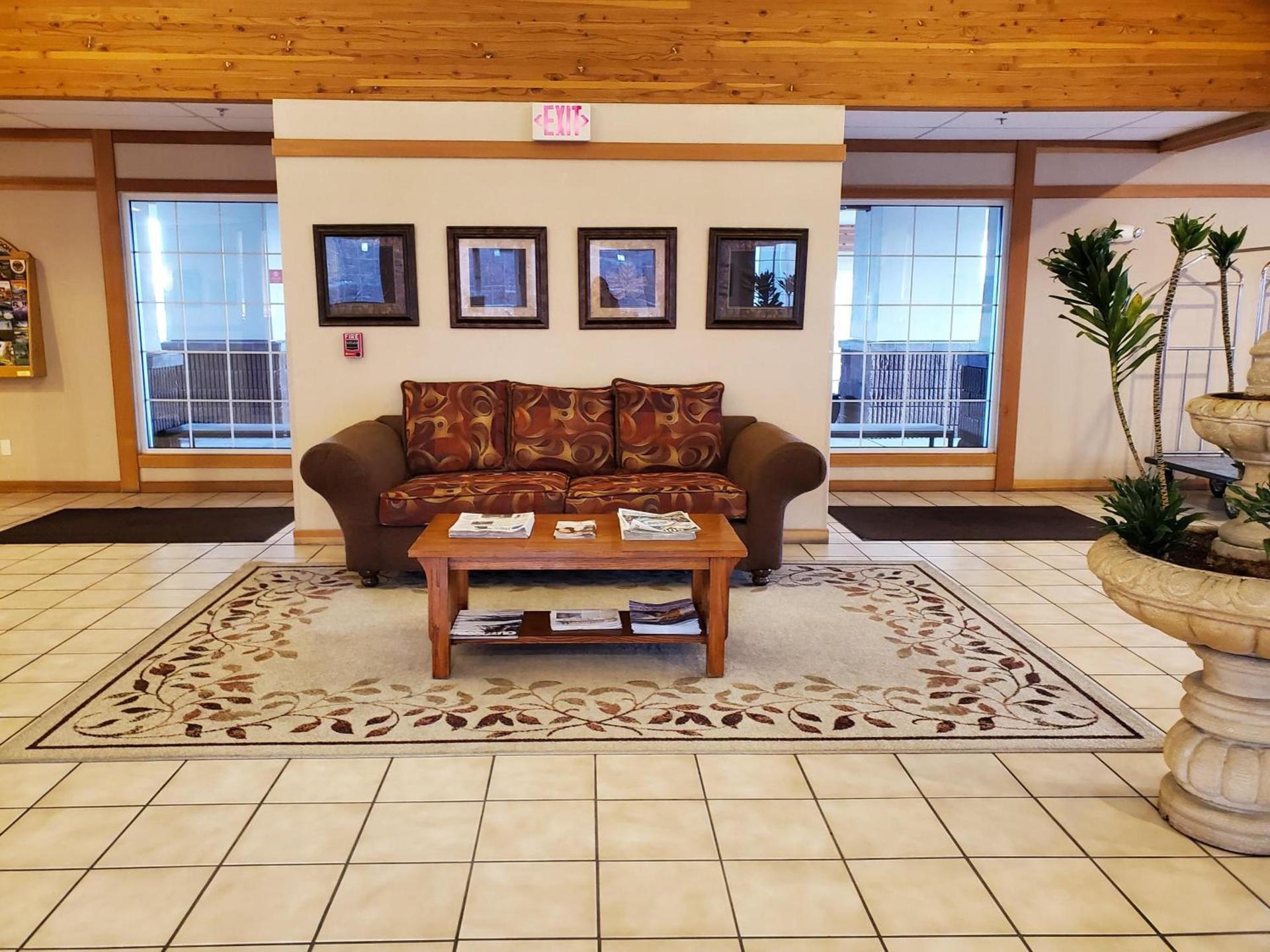 Country Inn & Suites by Radisson, Bend, OR photo 27