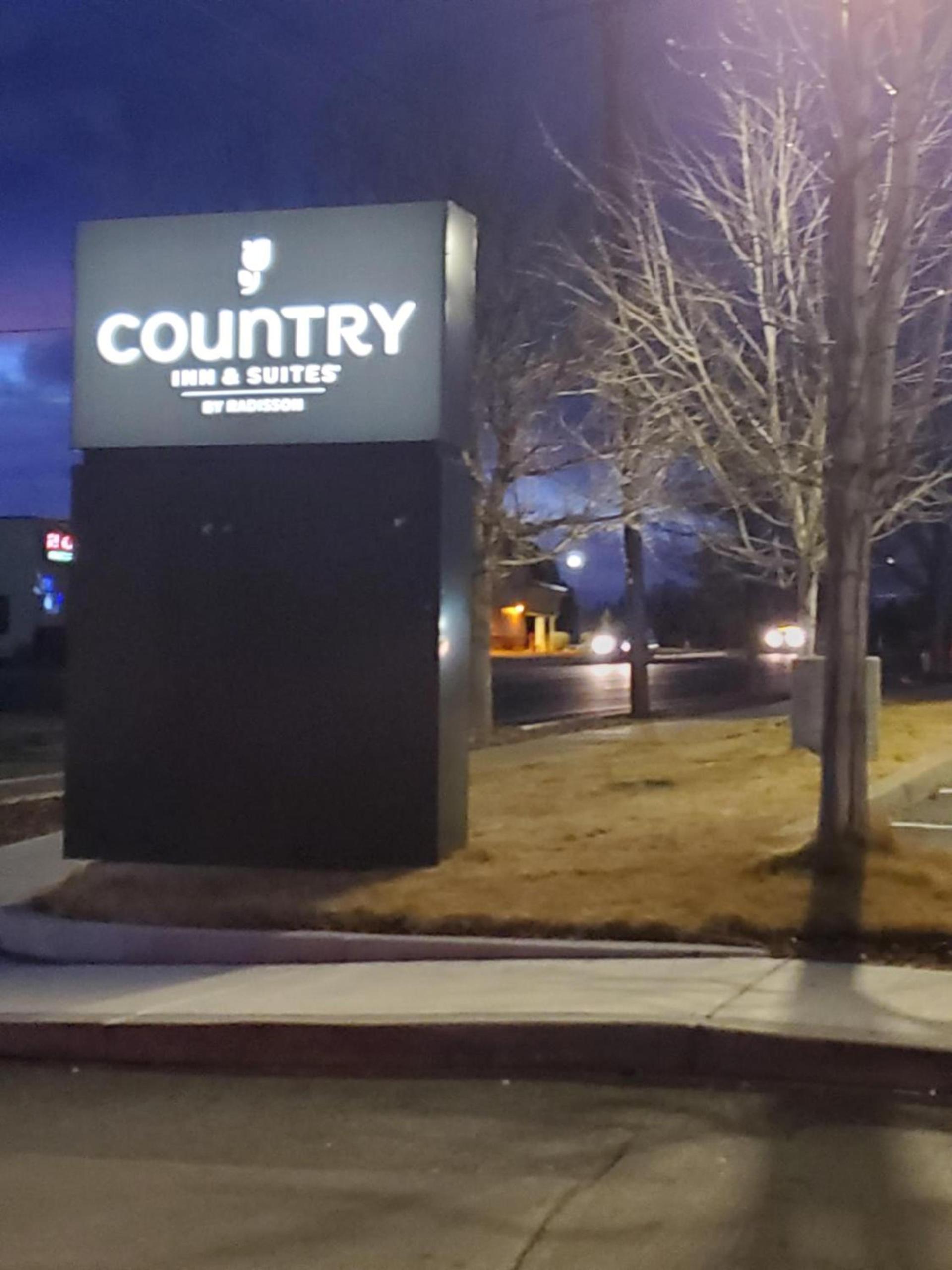 Country Inn & Suites by Radisson, Bend, OR photo 44