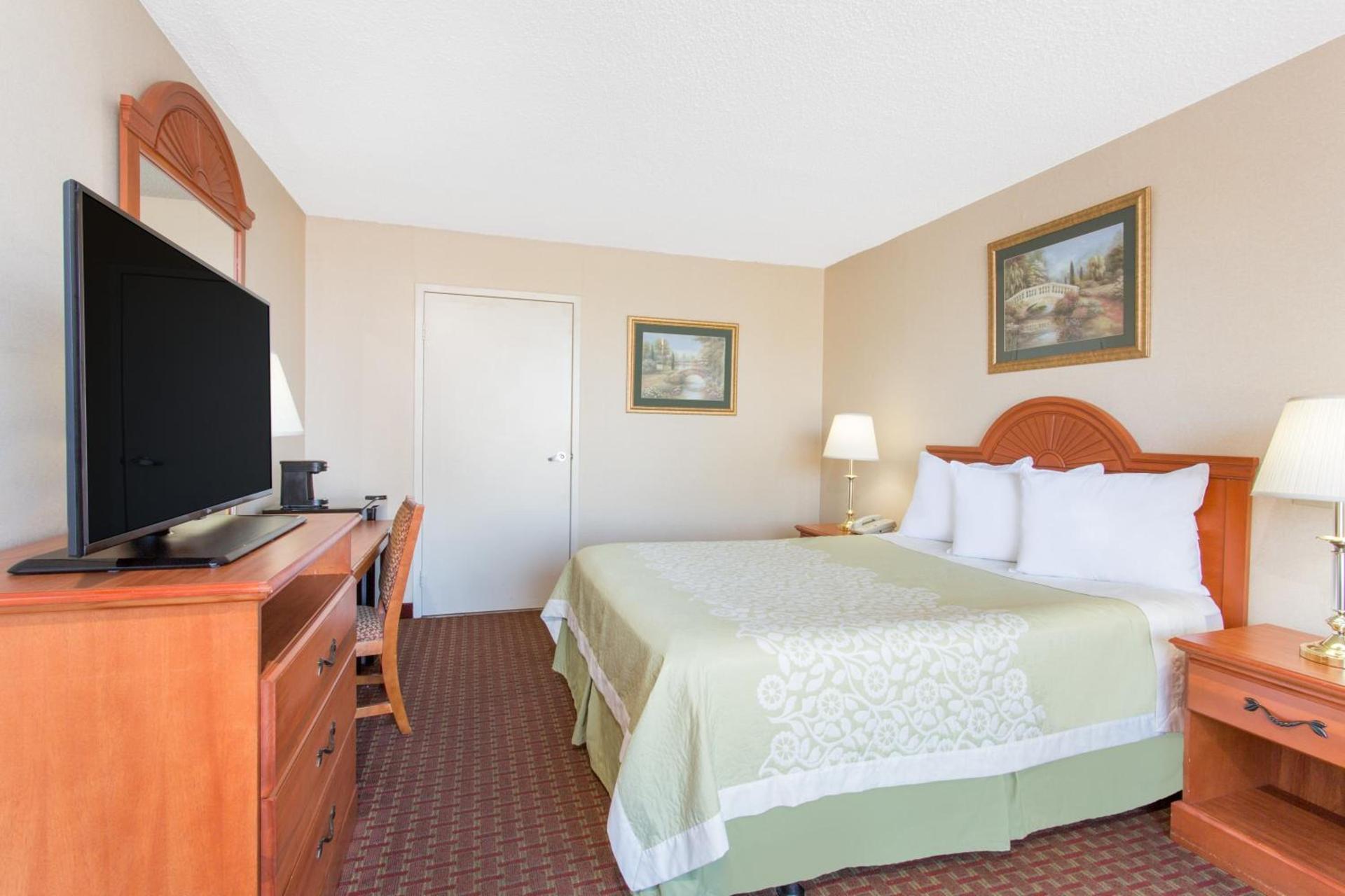 Days Inn by Wyndham Princeton photo 21