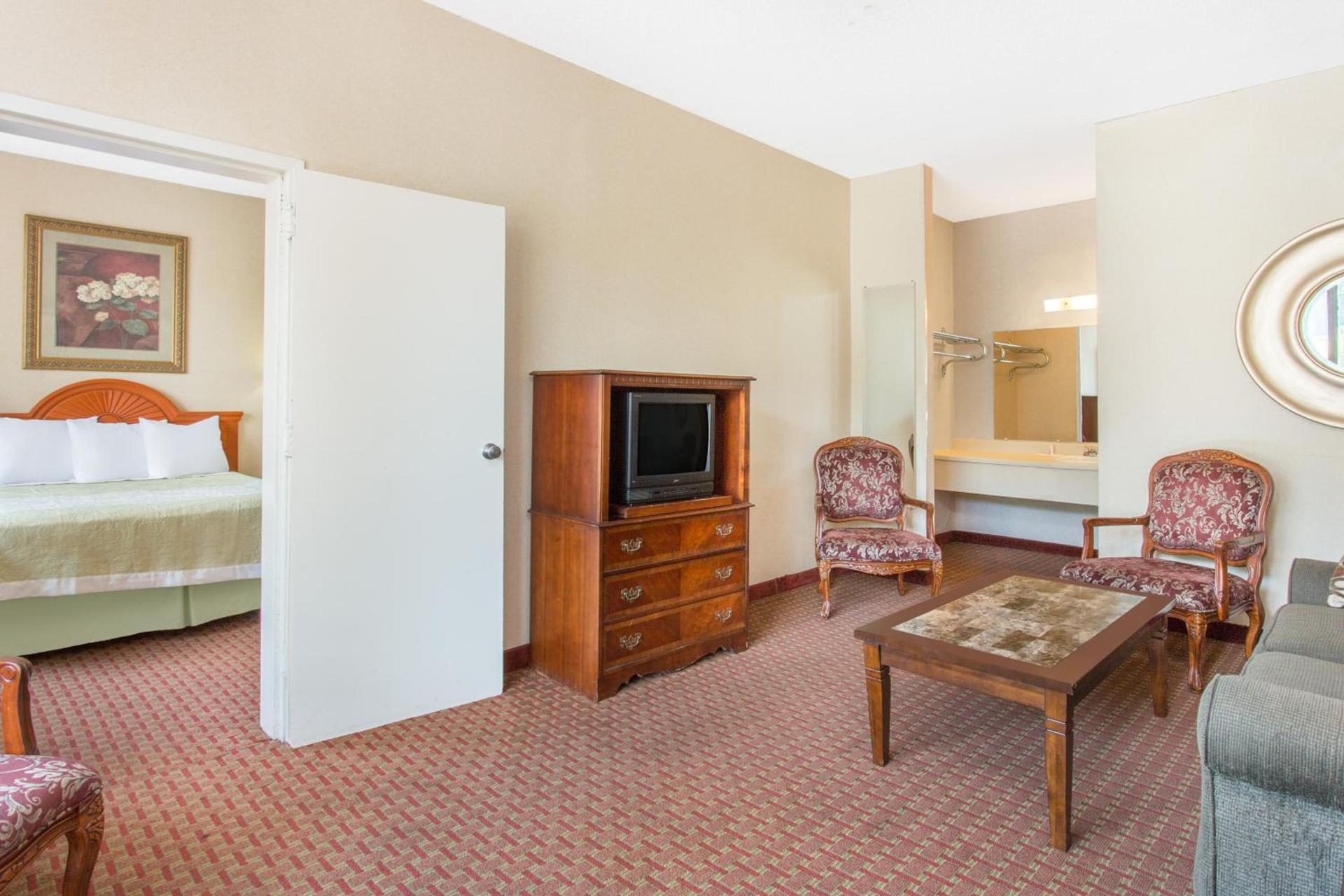 Days Inn by Wyndham Princeton photo 19