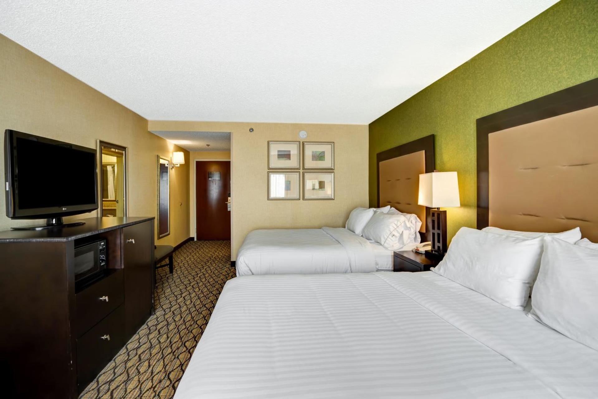 Holiday Inn Express Hotel & Suites Christiansburg by IHG photo 32