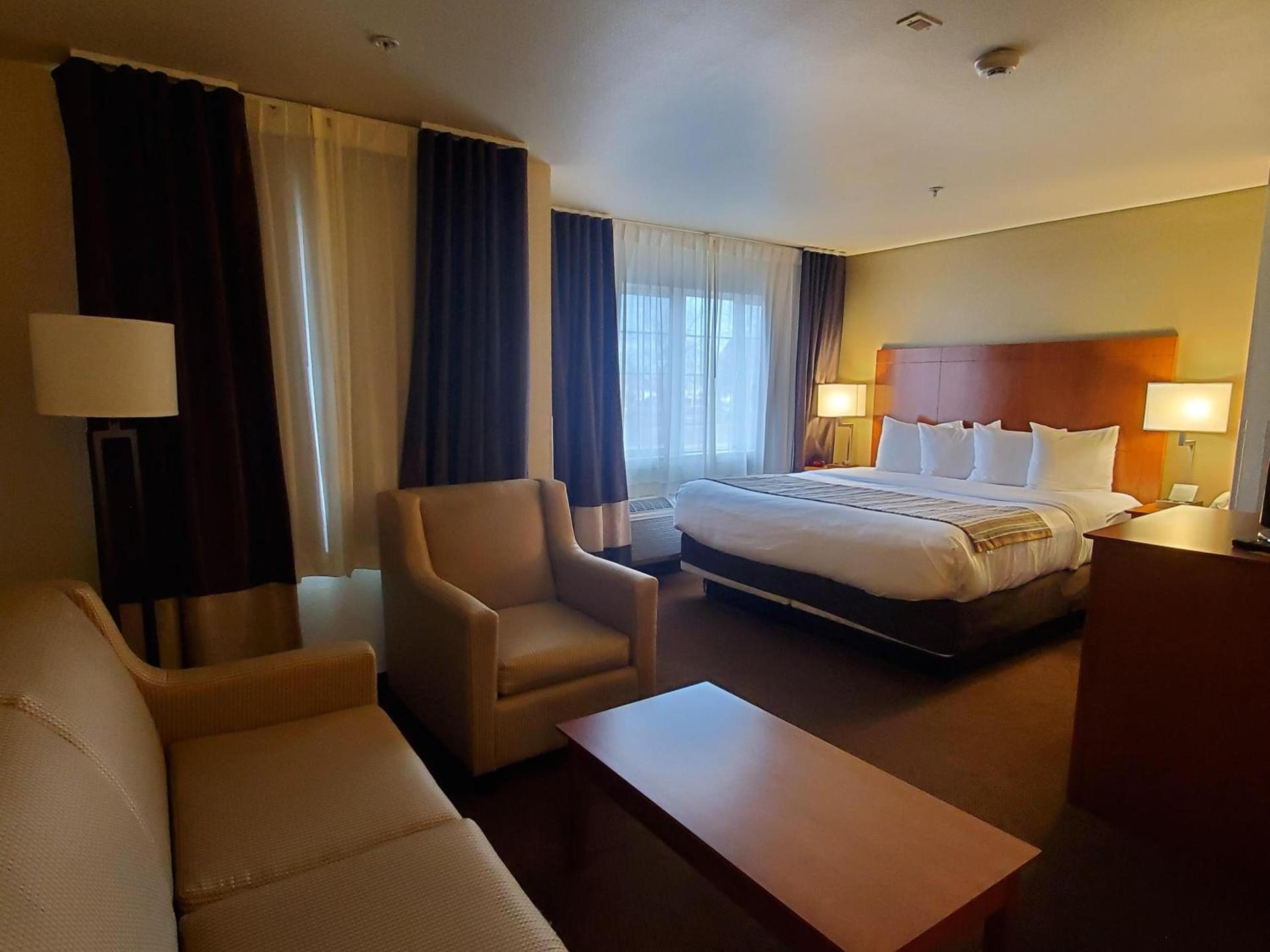 Country Inn & Suites by Radisson, Bend, OR photo 51