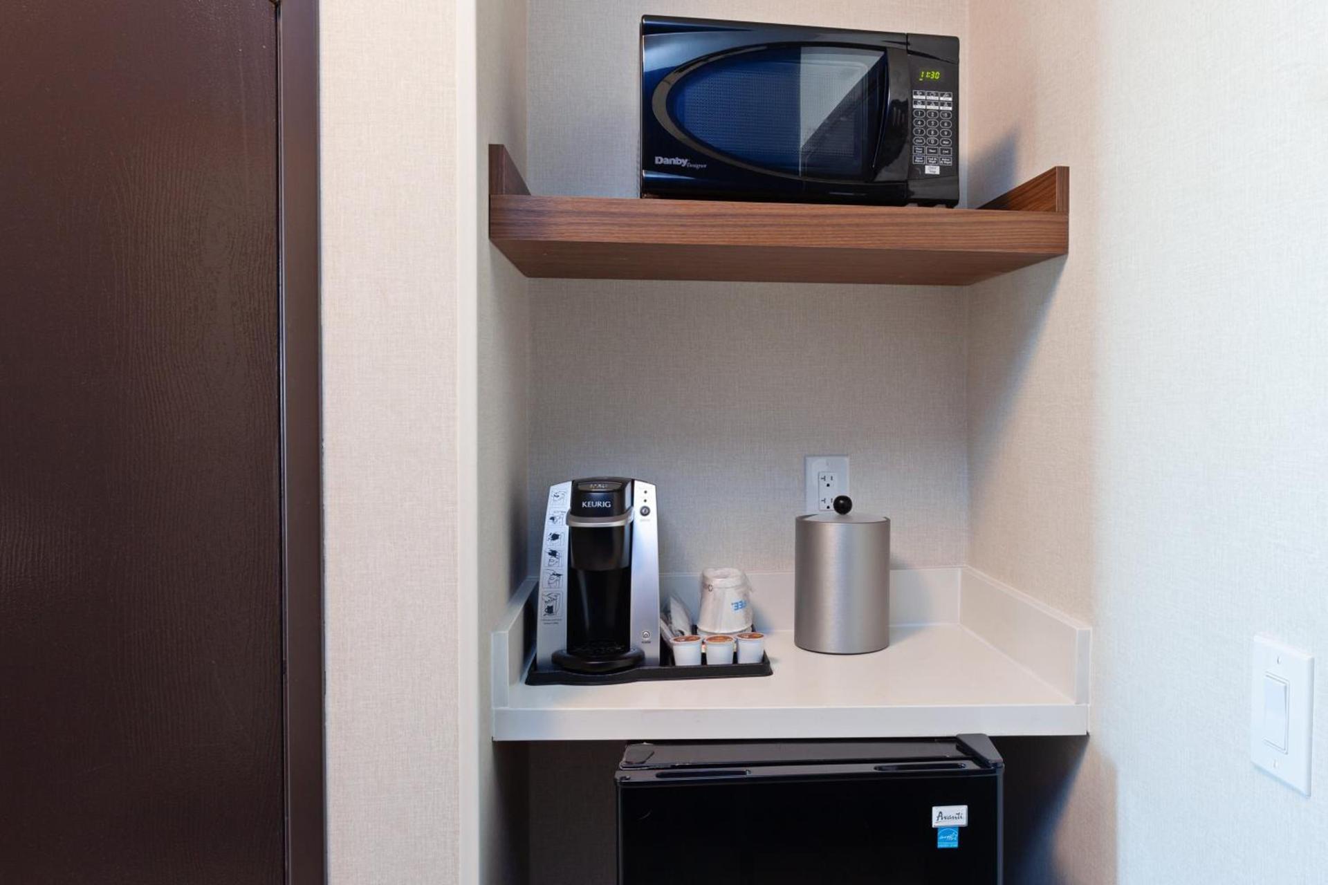 Holiday Inn Express Los Angeles LAX Airport by IHG photo 15