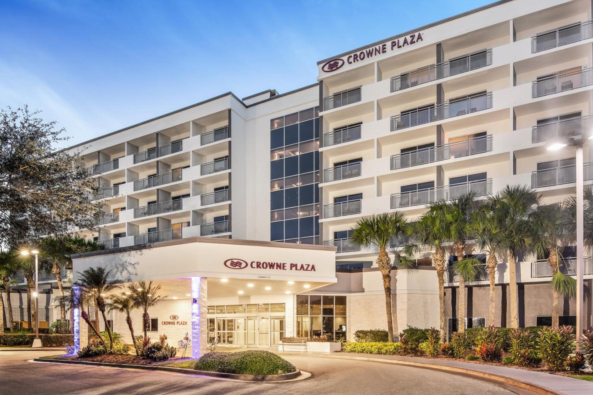 Crowne Plaza Orlando - Lake Buena Vista by IHG photo 1