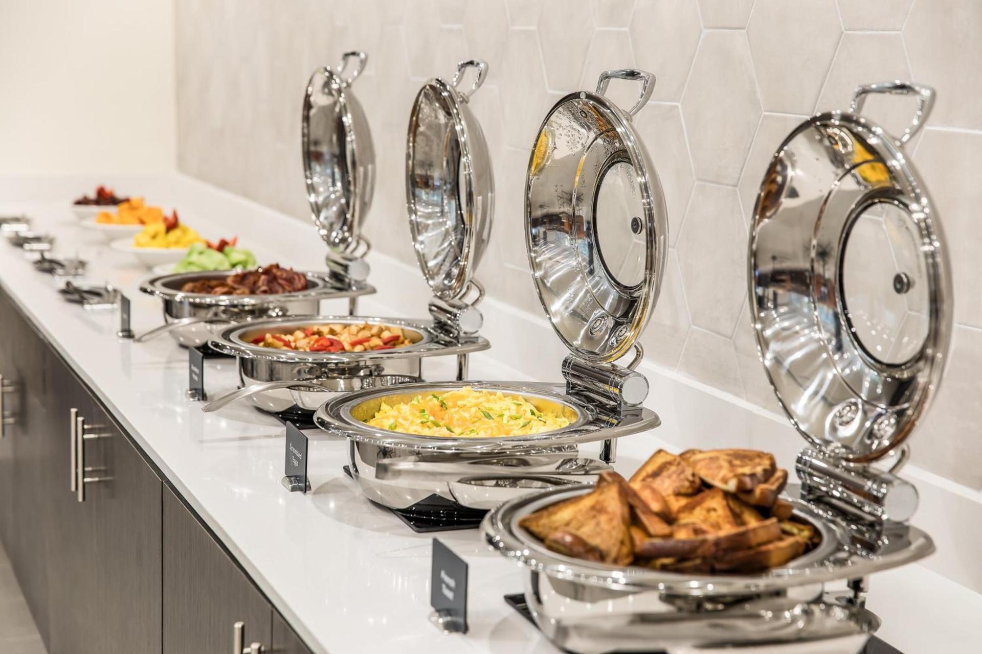 Crowne Plaza Orlando - Lake Buena Vista by IHG photo 22