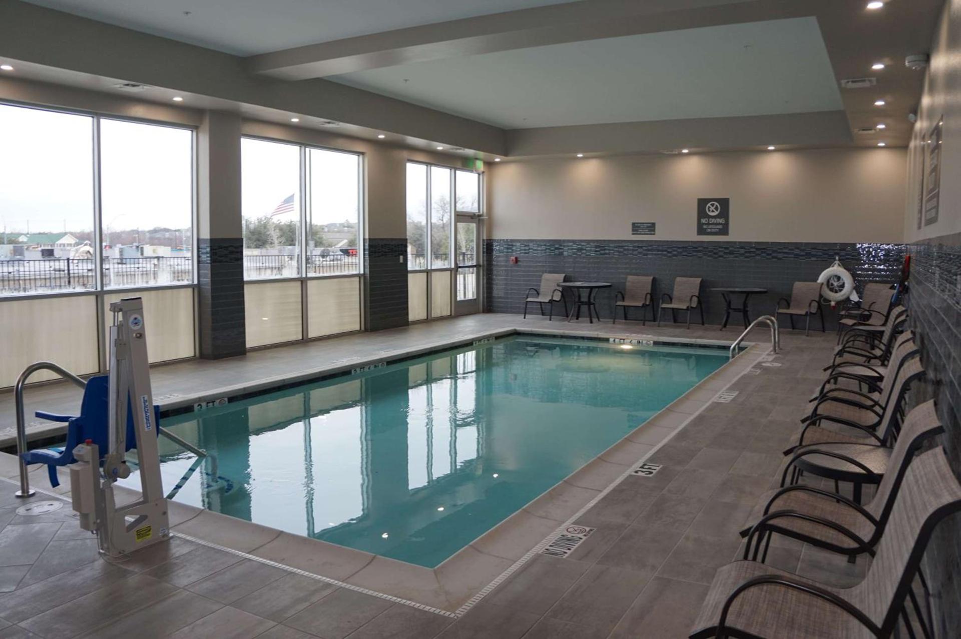 La Quinta Inn & Suites by Wyndham Lewisville photo 30
