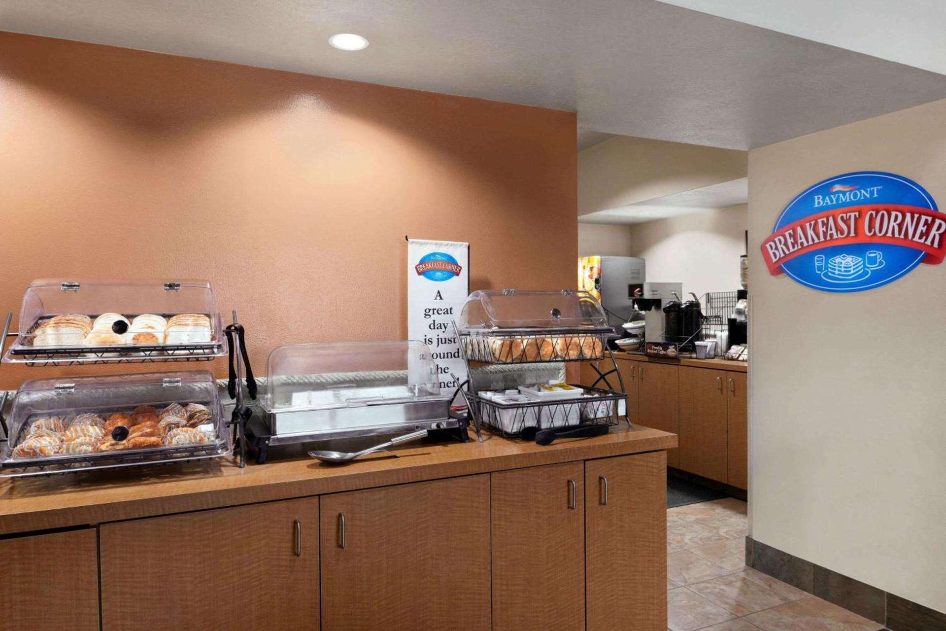 Baymont by Wyndham Sioux Falls North,I-29,Russell St, Airport photo 6