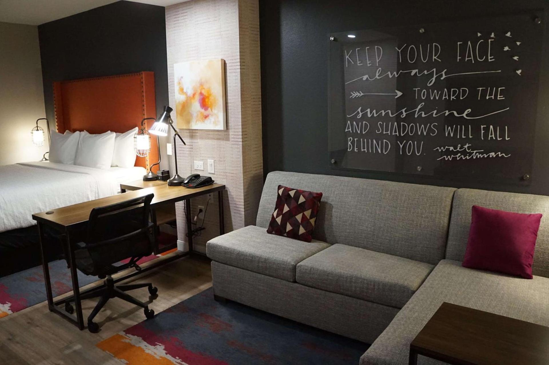 La Quinta Inn & Suites by Wyndham Lewisville photo 16