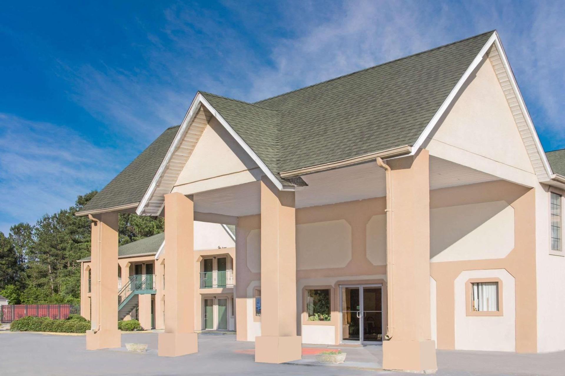 Americas Best Value Inn Darien photo 5