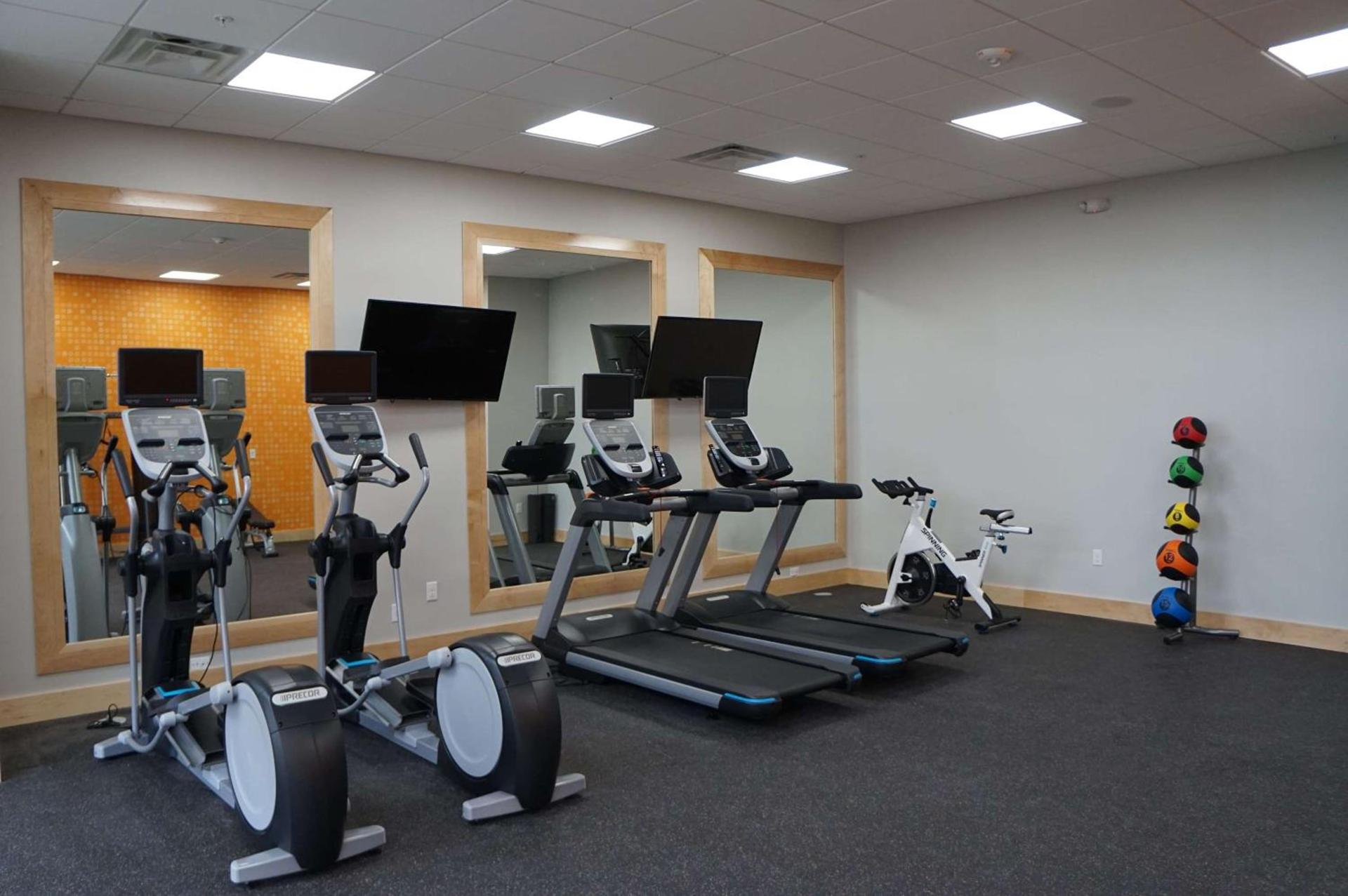 La Quinta Inn & Suites by Wyndham Lewisville photo 12