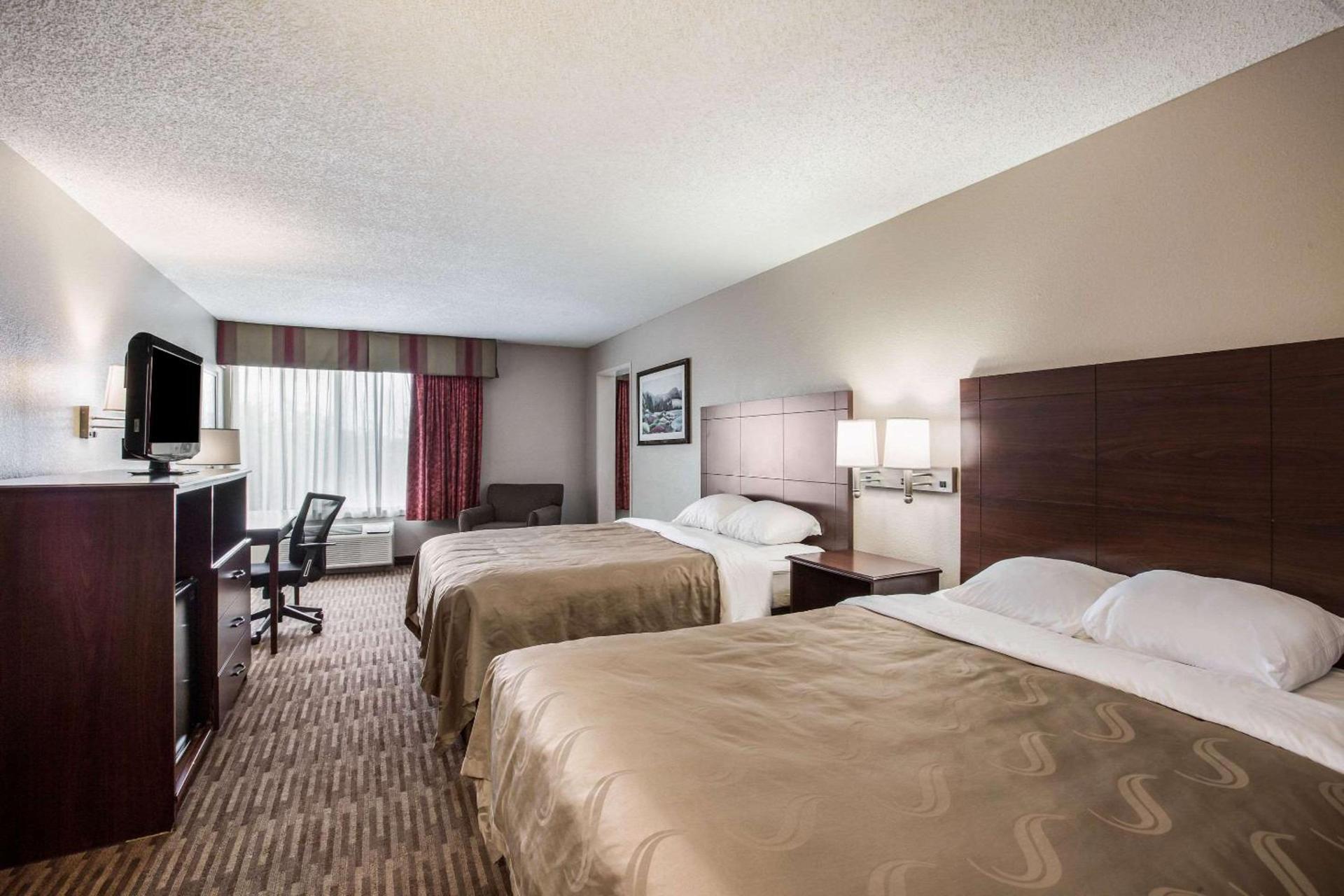Quality Inn & Suites Lawrence - University Area photo 14