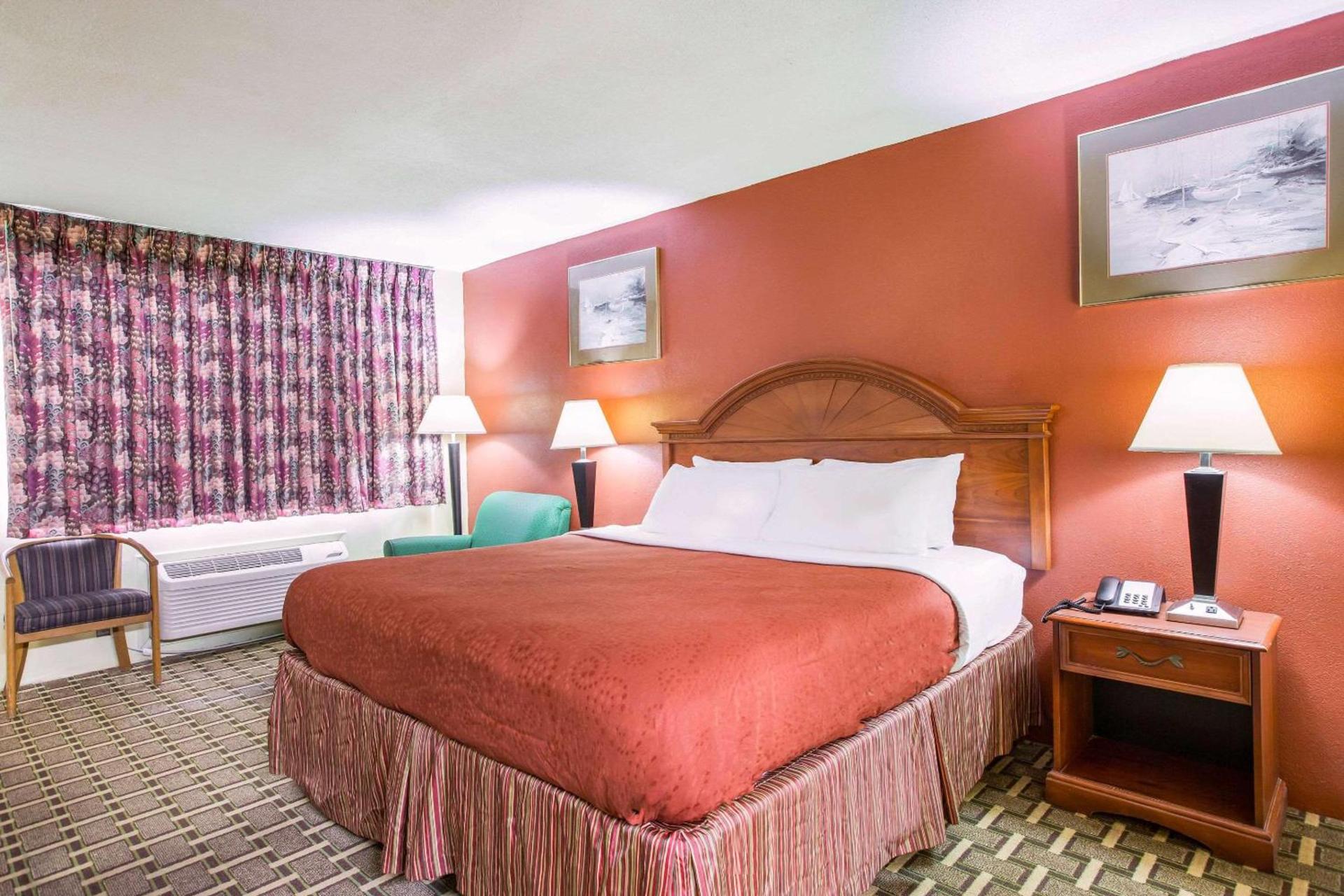 Rodeway Inn Bonifay photo 31