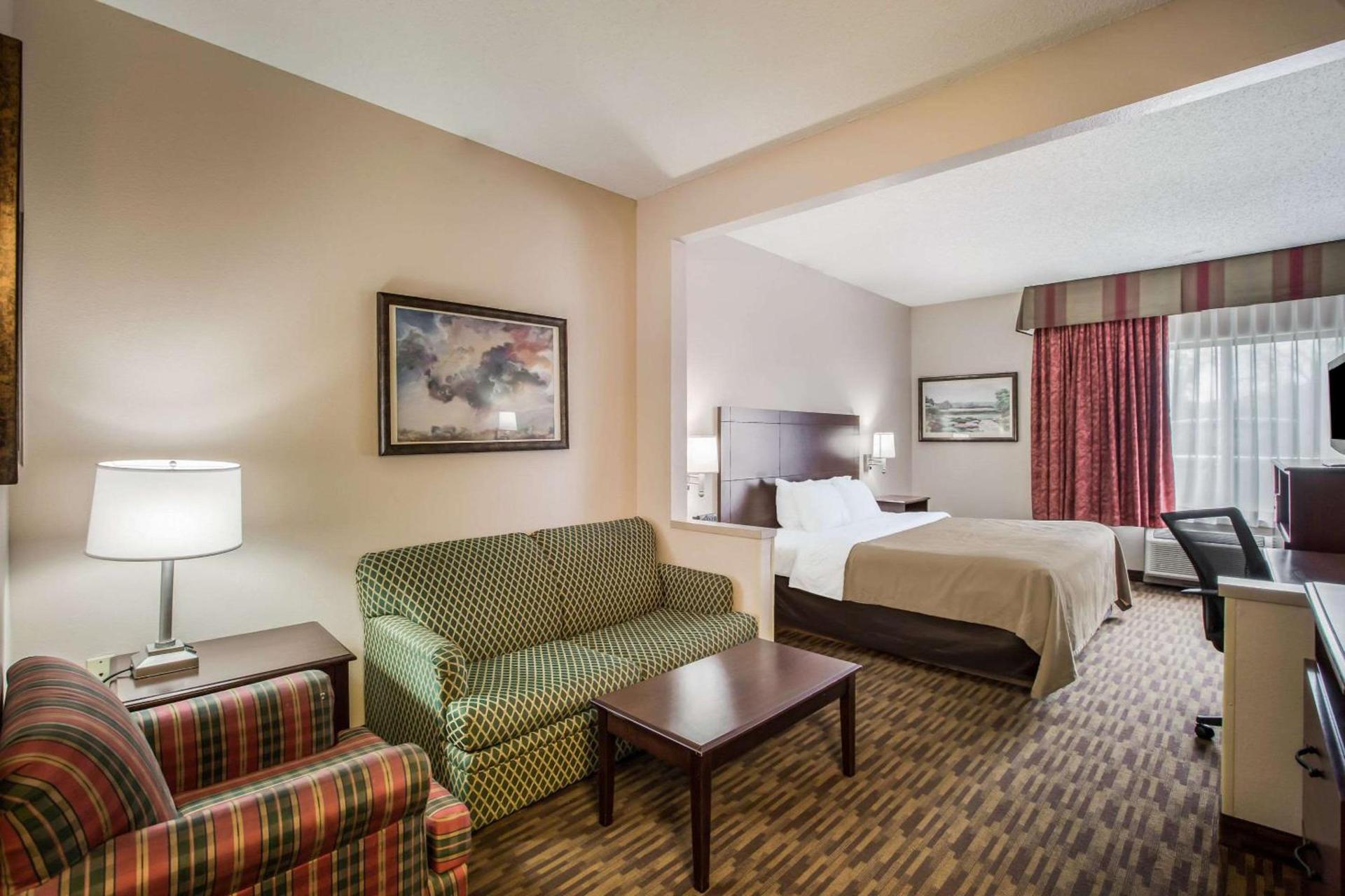 Quality Inn & Suites Lawrence - University Area photo 18