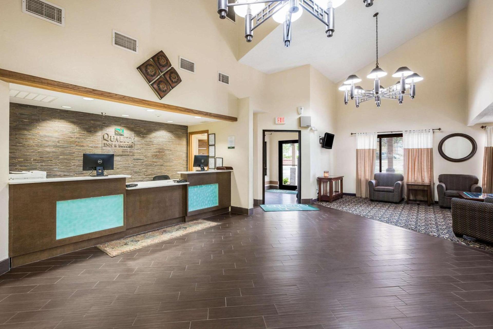 Quality Inn & Suites Lawrence - University Area photo 19