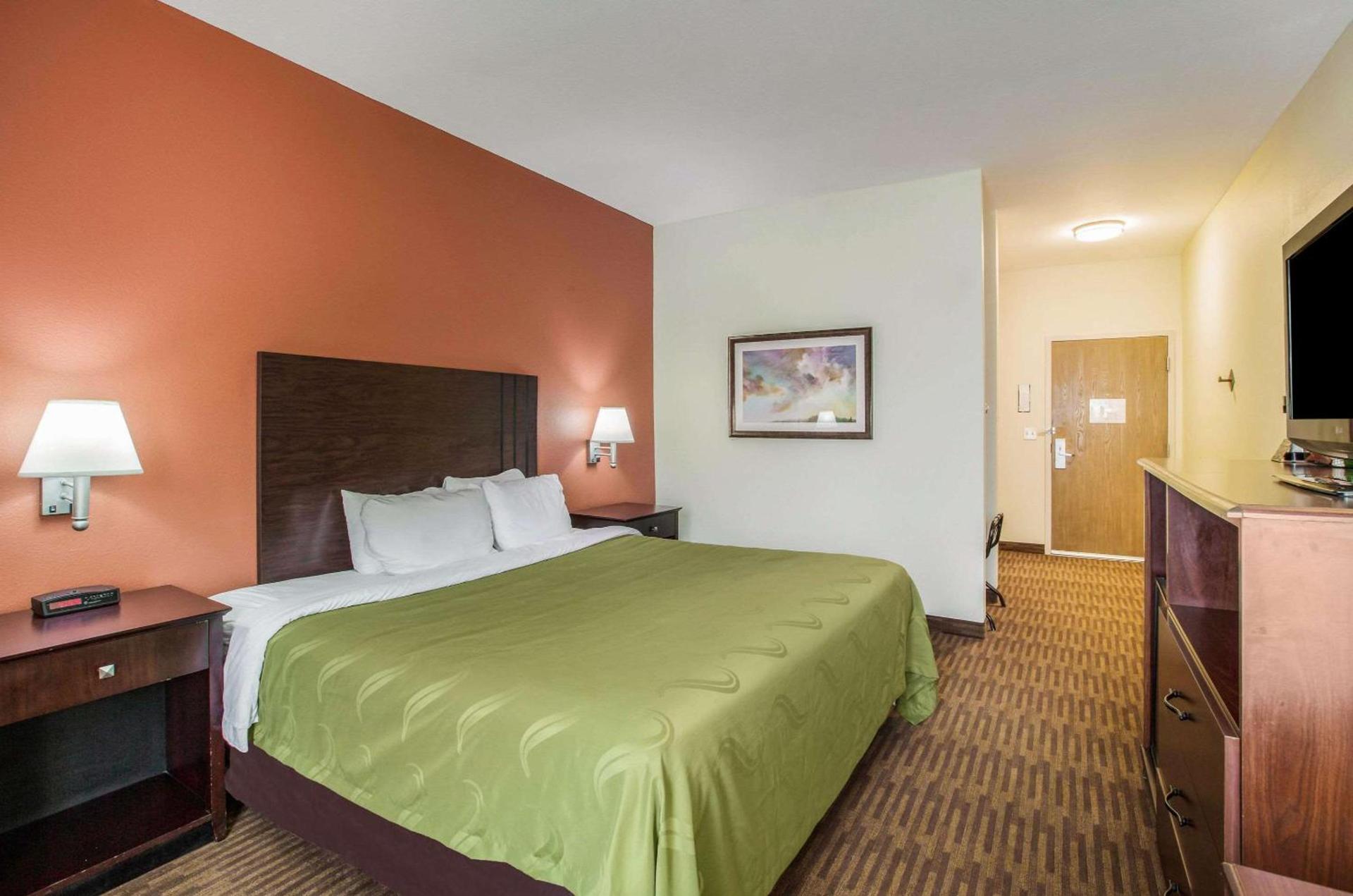 Quality Inn & Suites Lawrence - University Area photo 20