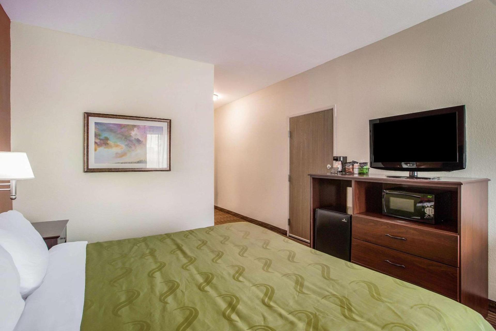 Quality Inn & Suites Lawrence - University Area photo 24