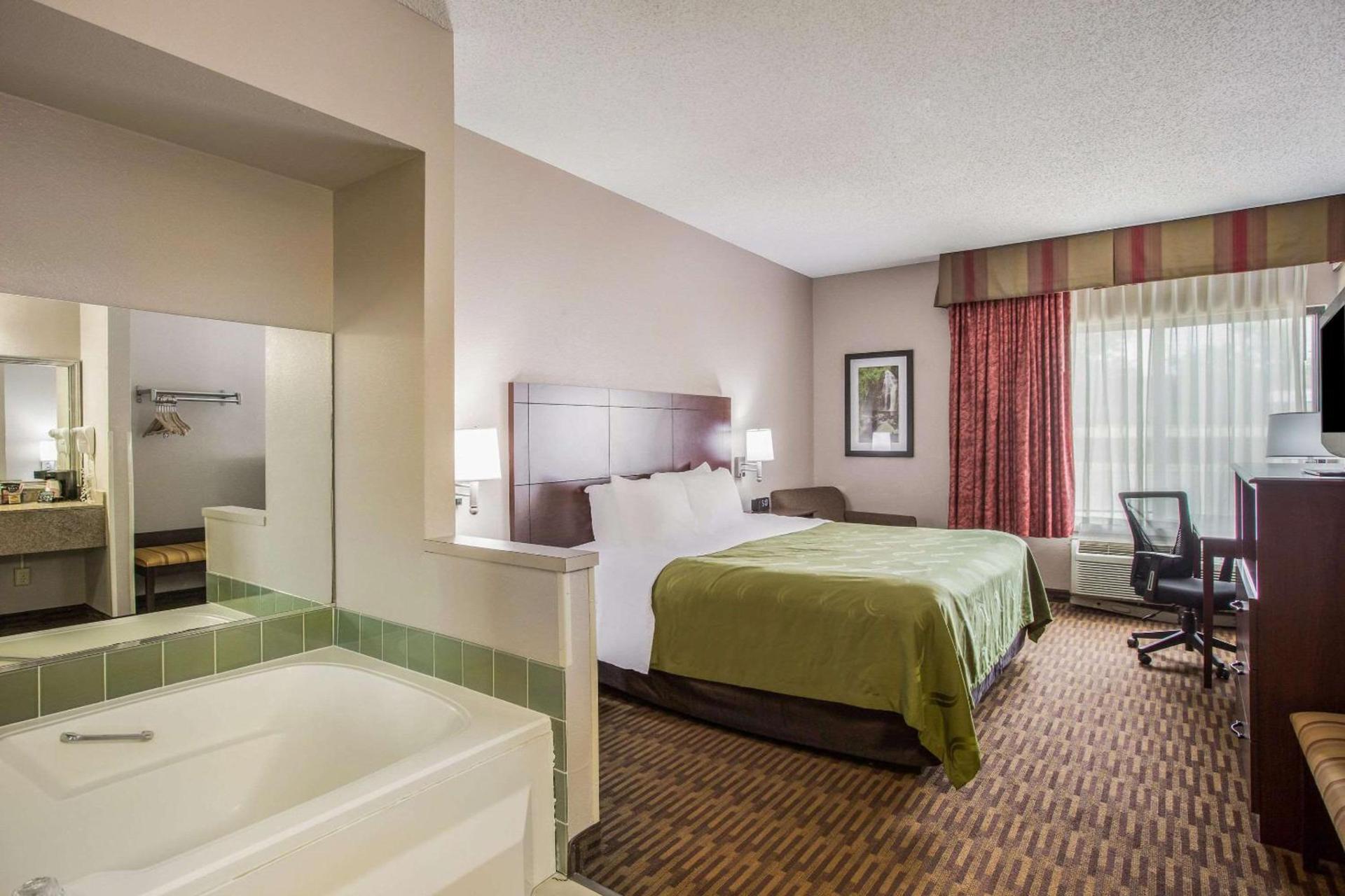 Quality Inn & Suites Lawrence - University Area photo 38