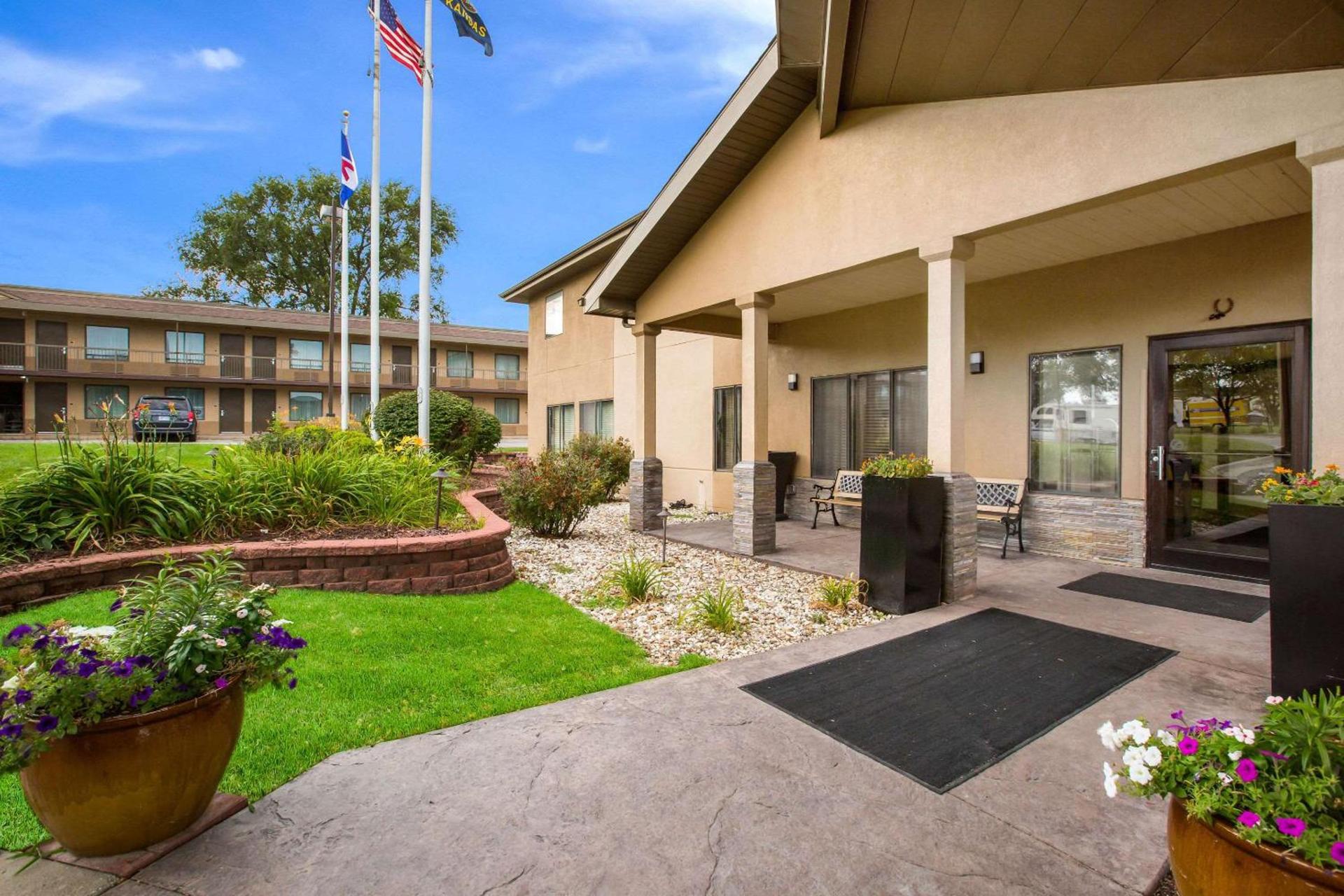 Quality Inn & Suites Lawrence - University Area photo 41