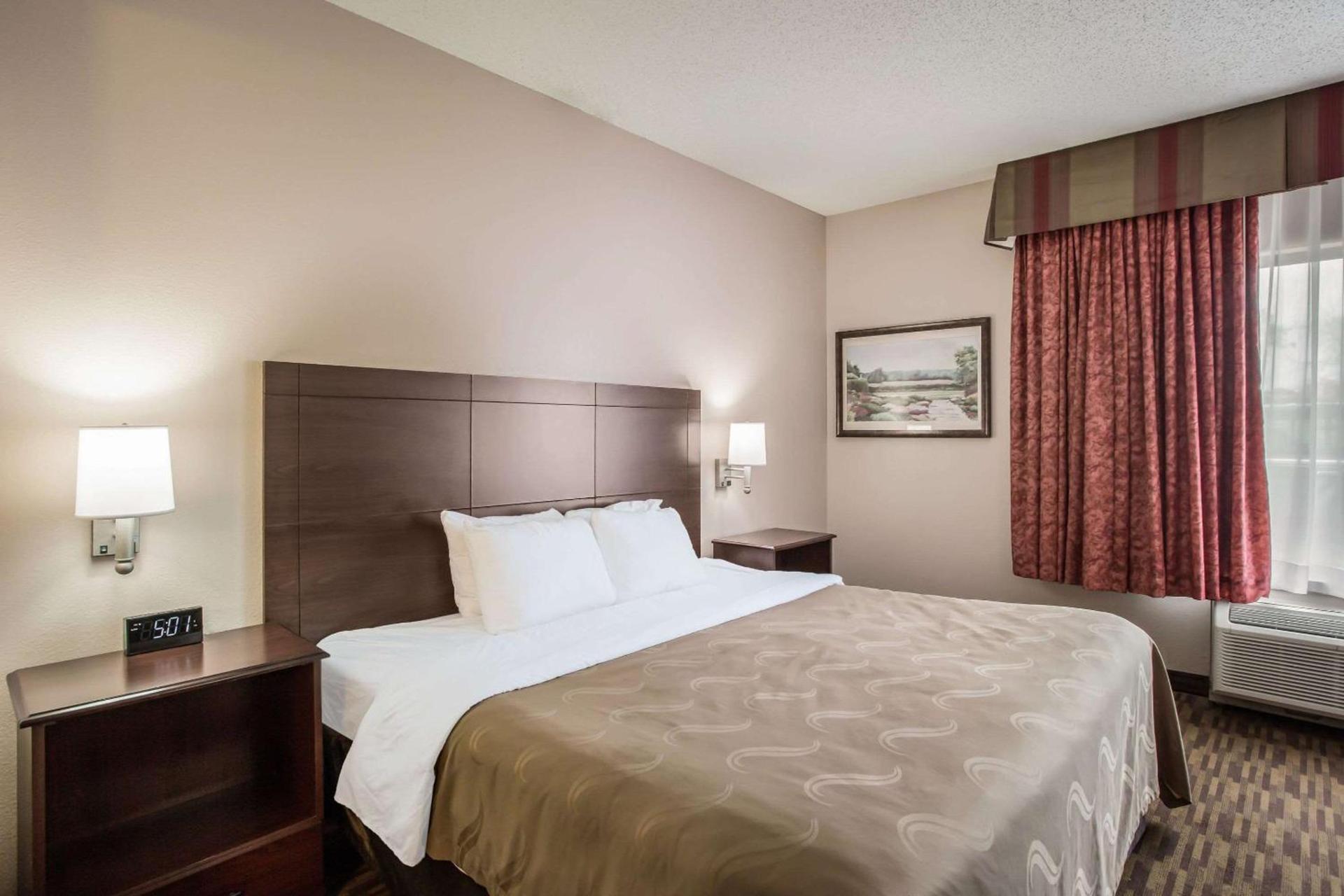 Quality Inn & Suites Lawrence - University Area photo 43