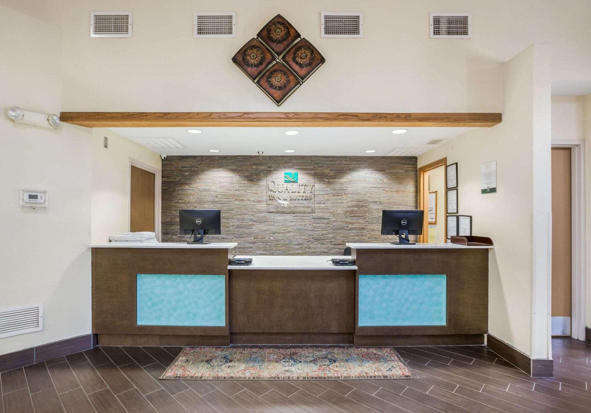 Quality Inn & Suites Lawrence - University Area photo 48
