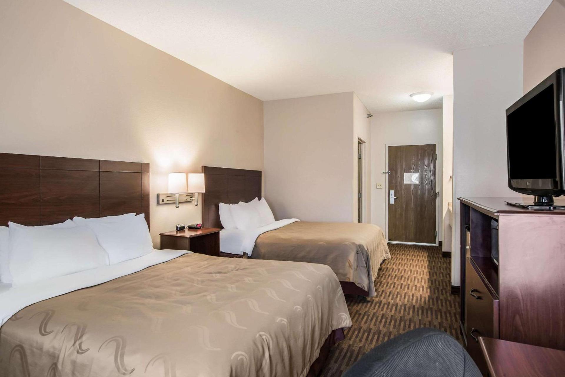 Quality Inn & Suites Lawrence - University Area photo 53