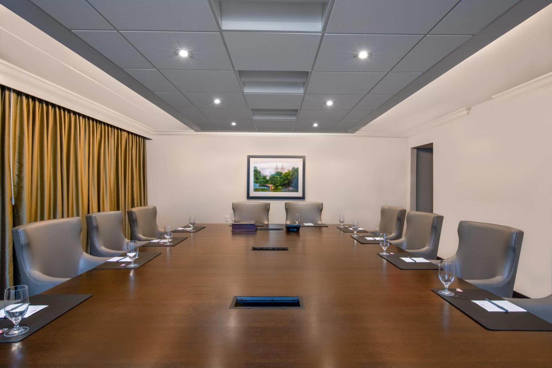 Crowne Plaza Suffern-Mahwah by IHG photo 10