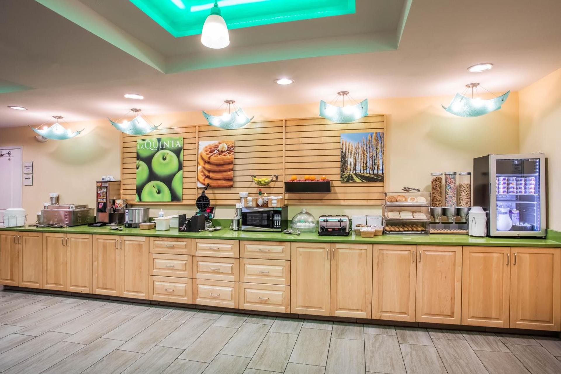 La Quinta by Wyndham Rochester Mayo Clinic Area South photo 62