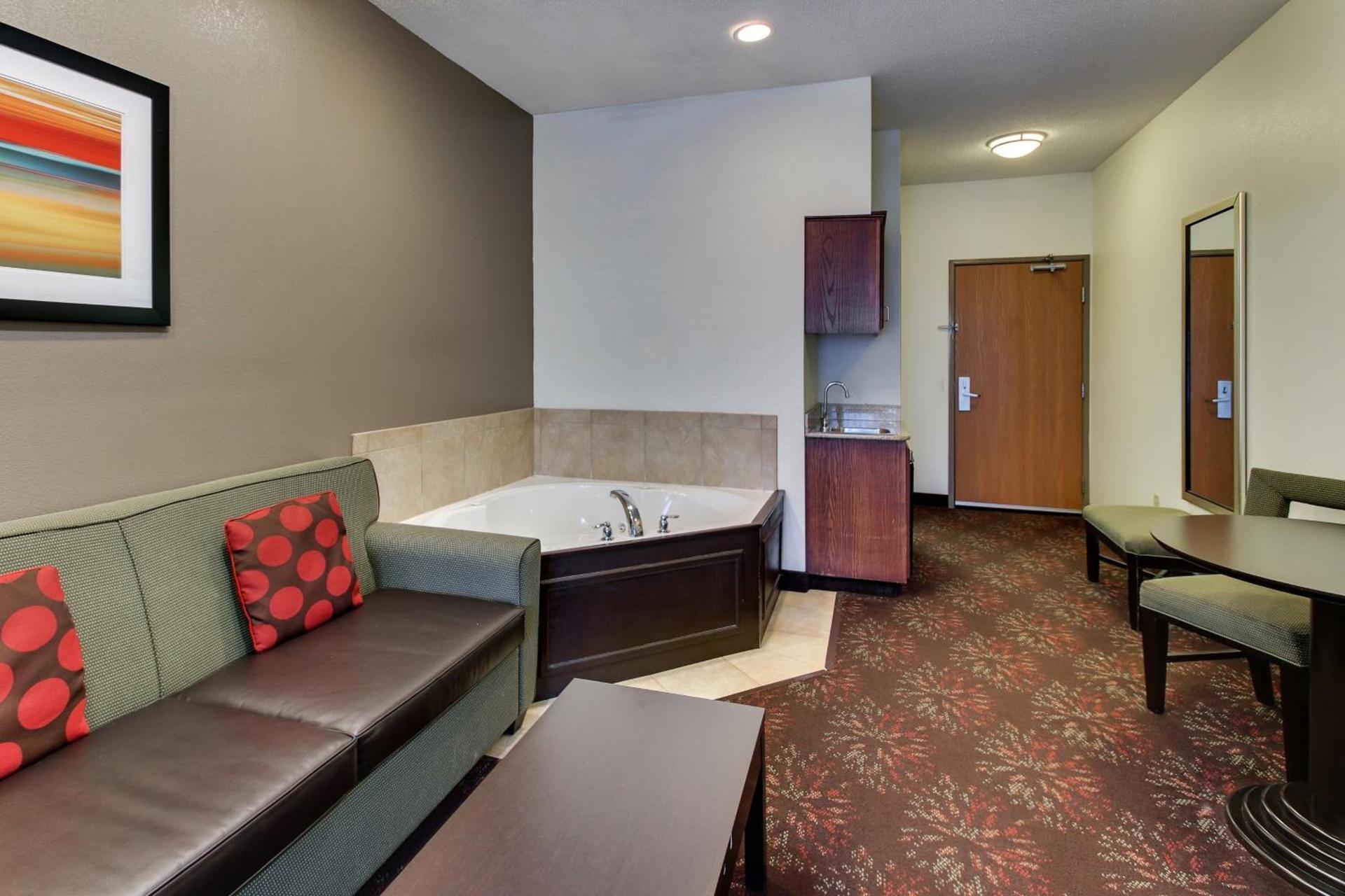 Holiday Inn Express Hotel & Suites Lancaster-Lititz by IHG photo 59
