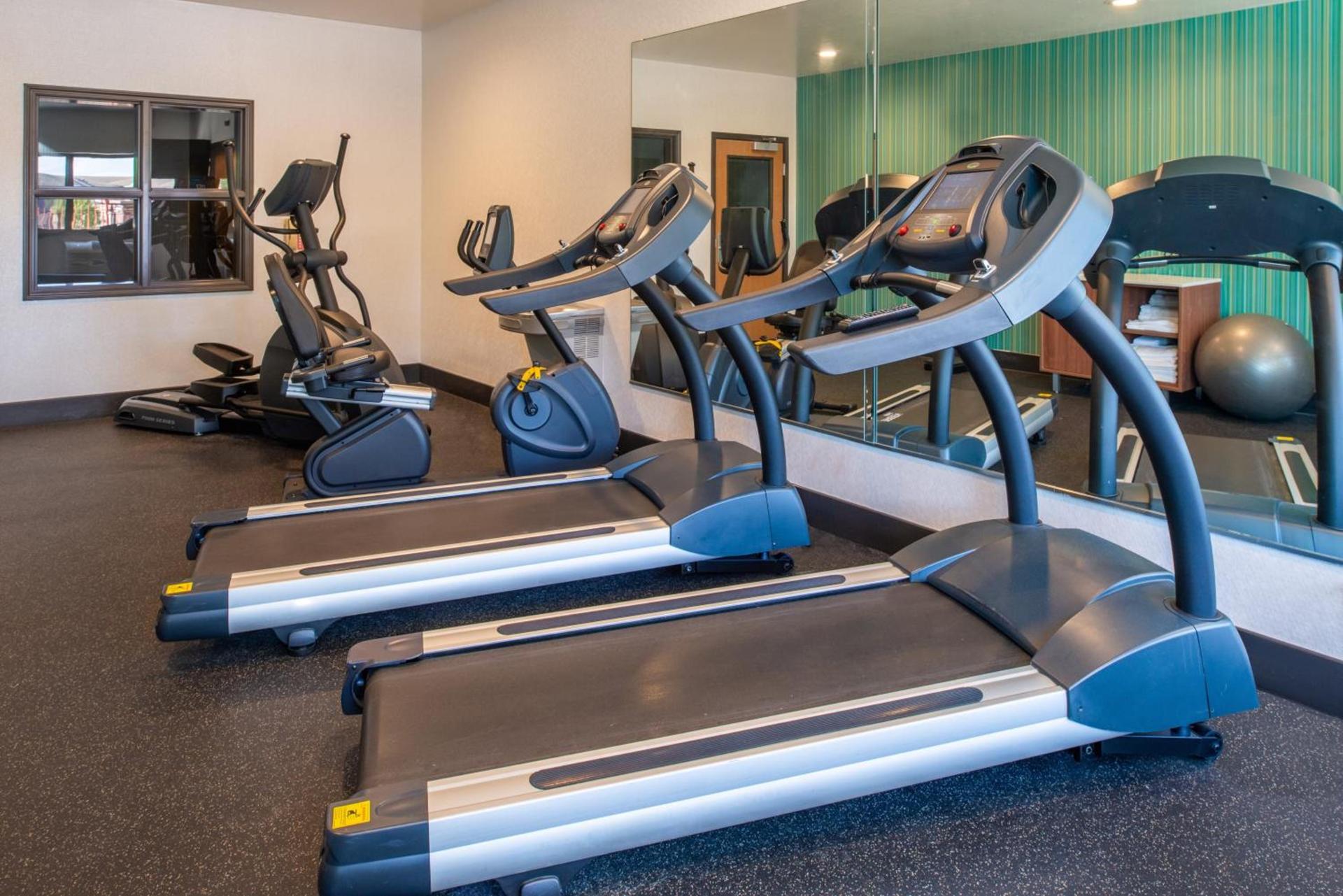 Holiday Inn Express Hotel & Suites Gunnison by IHG photo 15
