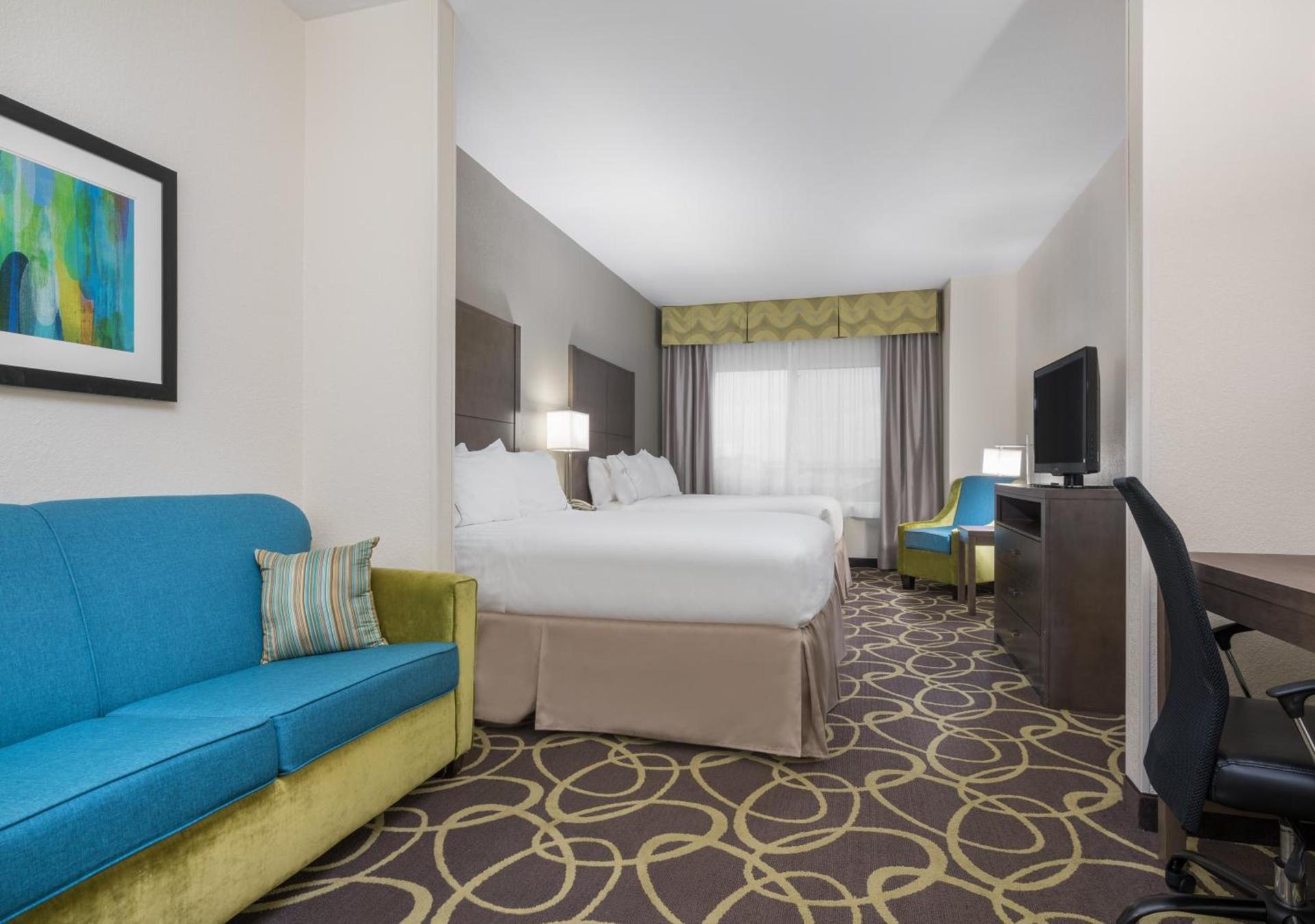 Holiday Inn Express Hotel & Suites Ames by IHG photo 5