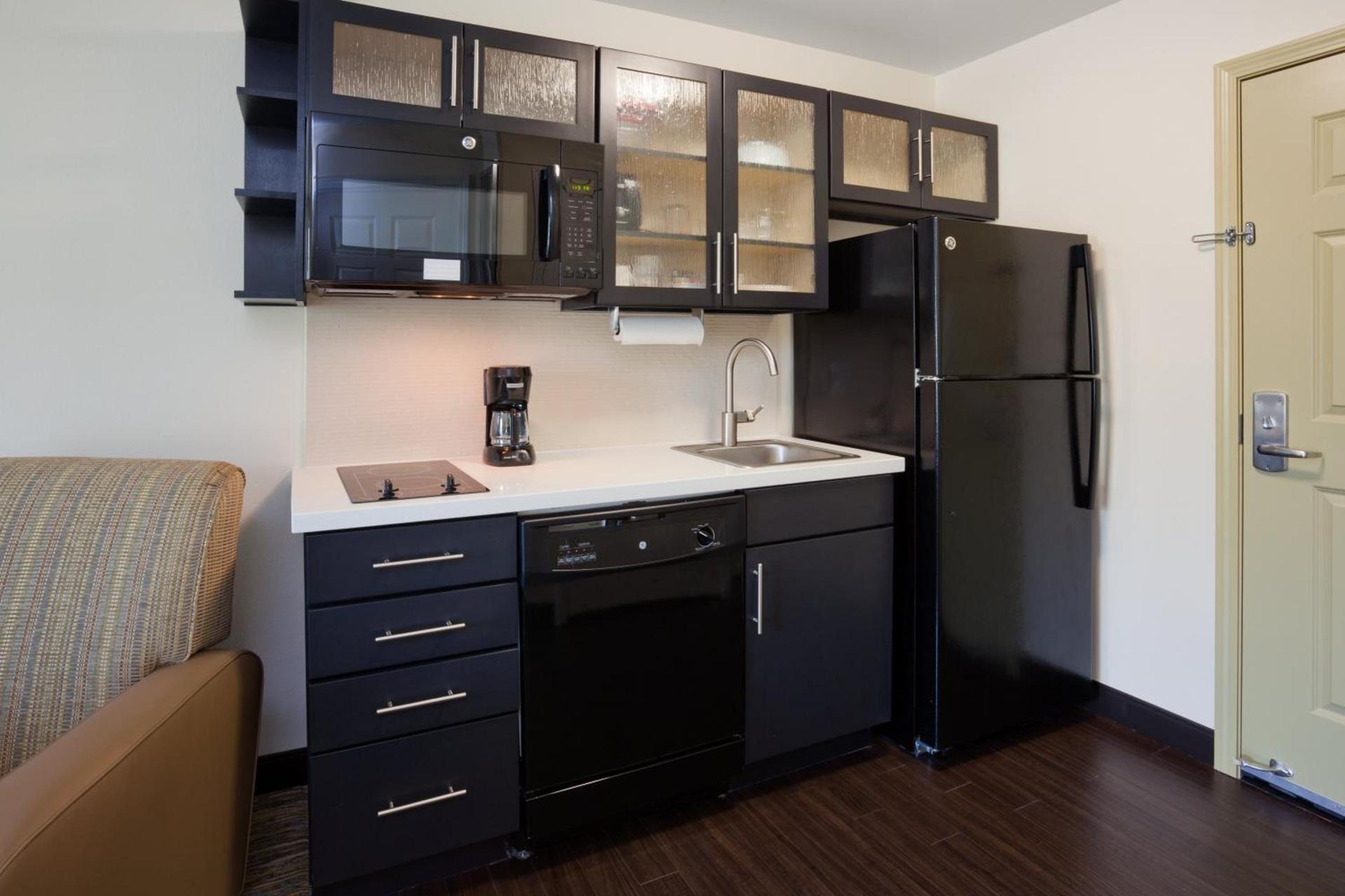 Candlewood Suites Dickinson by IHG photo 30