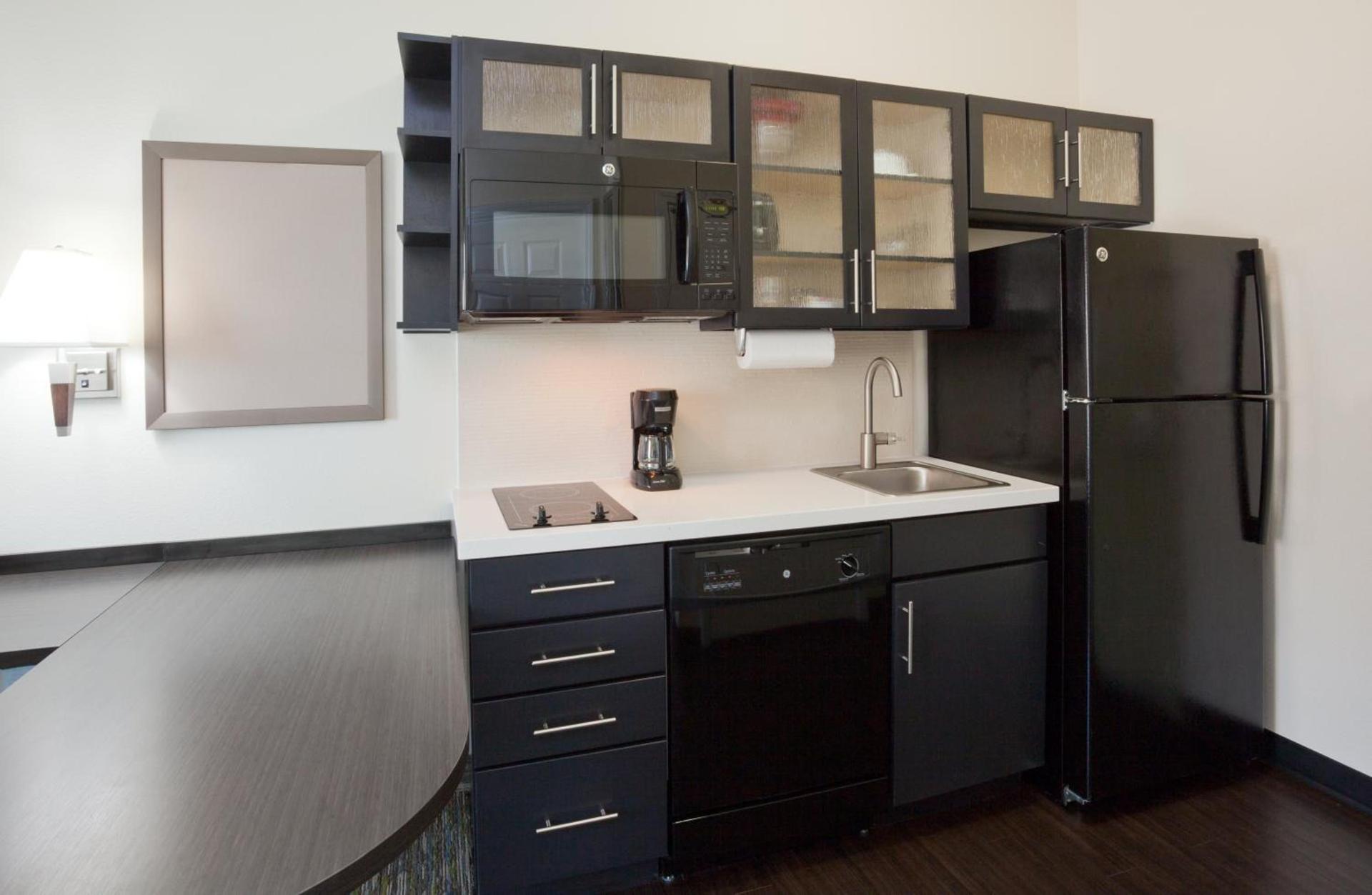 Candlewood Suites Dickinson by IHG photo 29