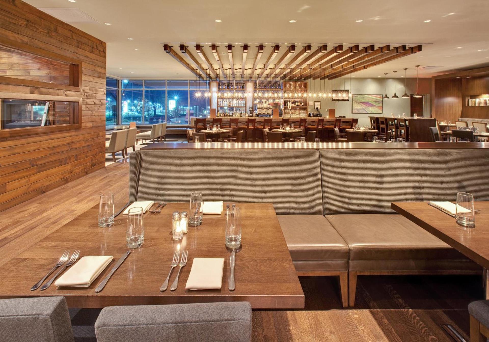 Crowne Plaza Hotel Glen Ellyn/Lombard by IHG photo 7