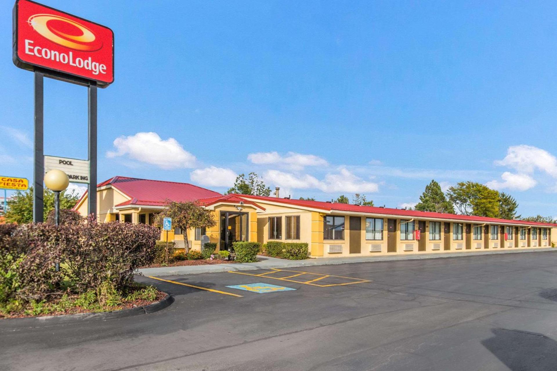Econo Lodge photo 4