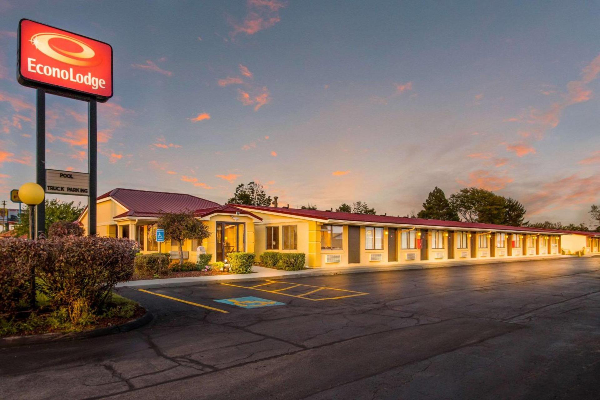 Econo Lodge photo 24