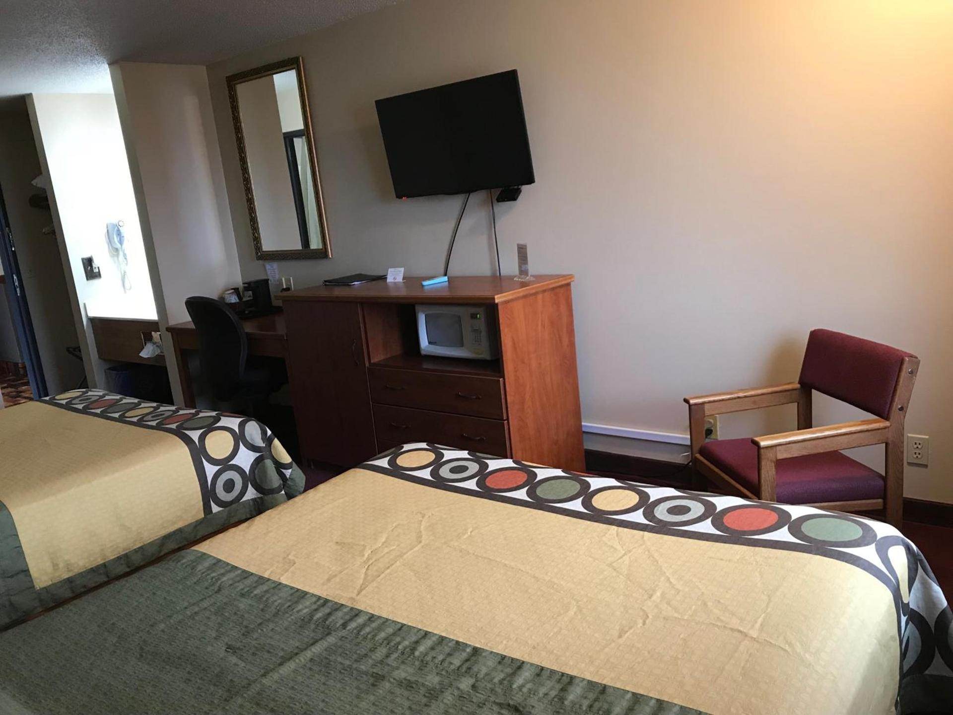 Heartland Hotel & Suites photo 5