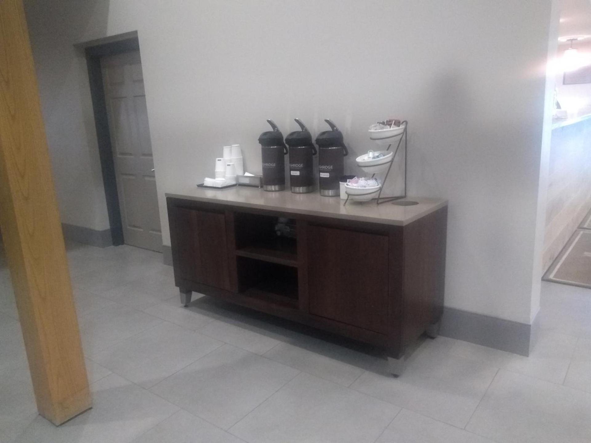 Country Inn & Suites by Radisson, Kalamazoo, MI photo 38