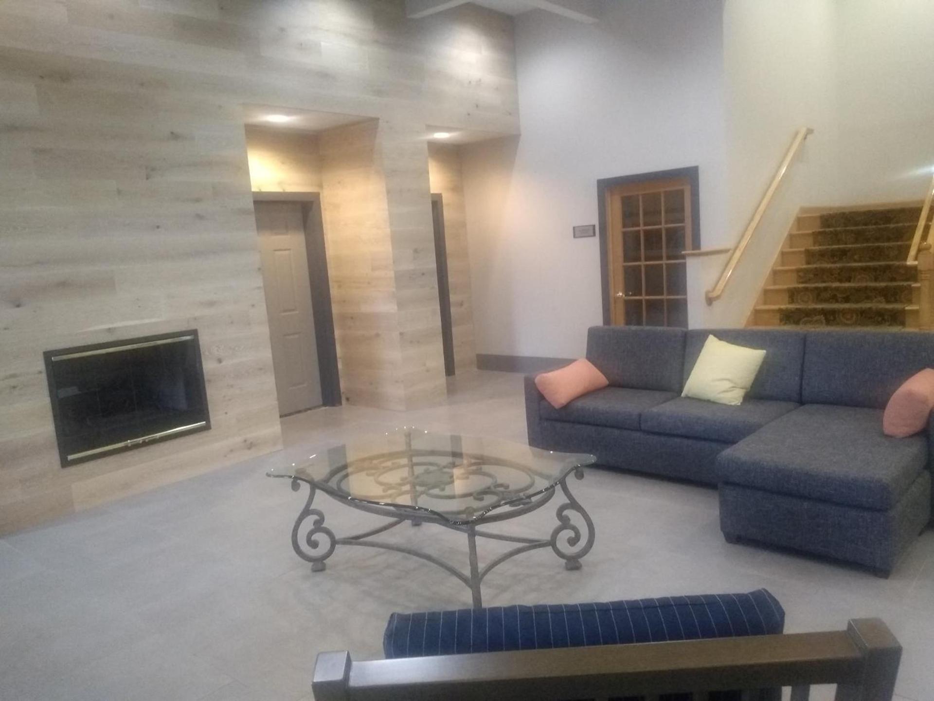 Country Inn & Suites by Radisson, Kalamazoo, MI photo 35