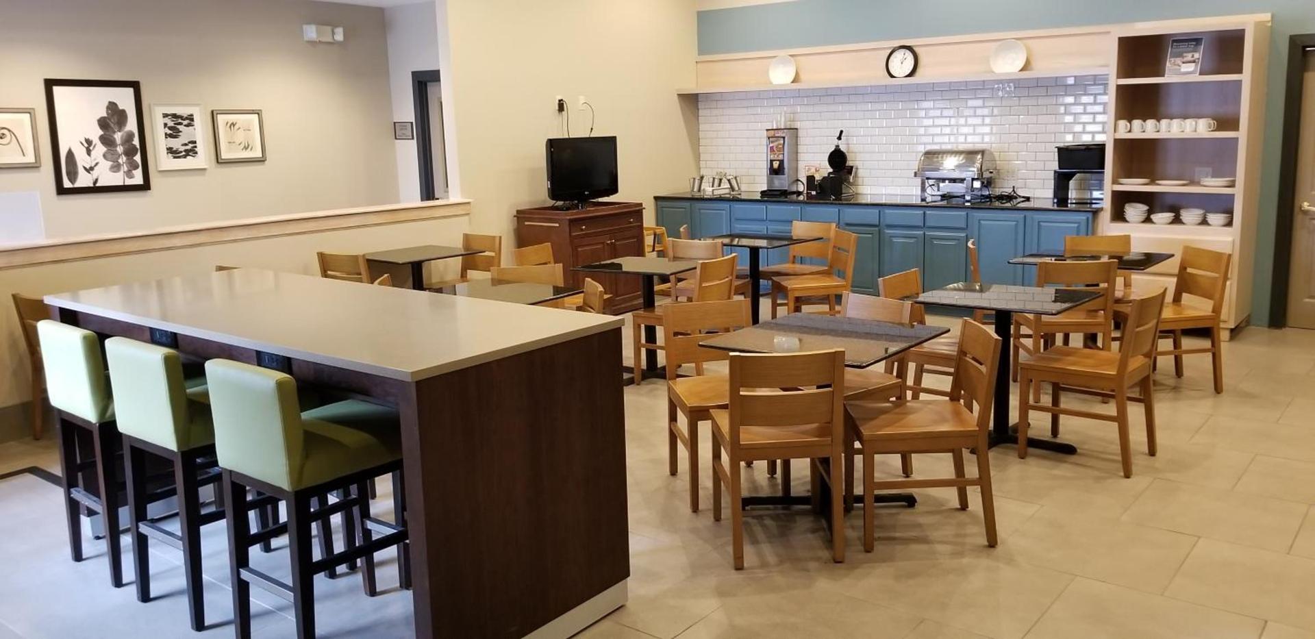 Country Inn & Suites by Radisson, Kalamazoo, MI photo 29