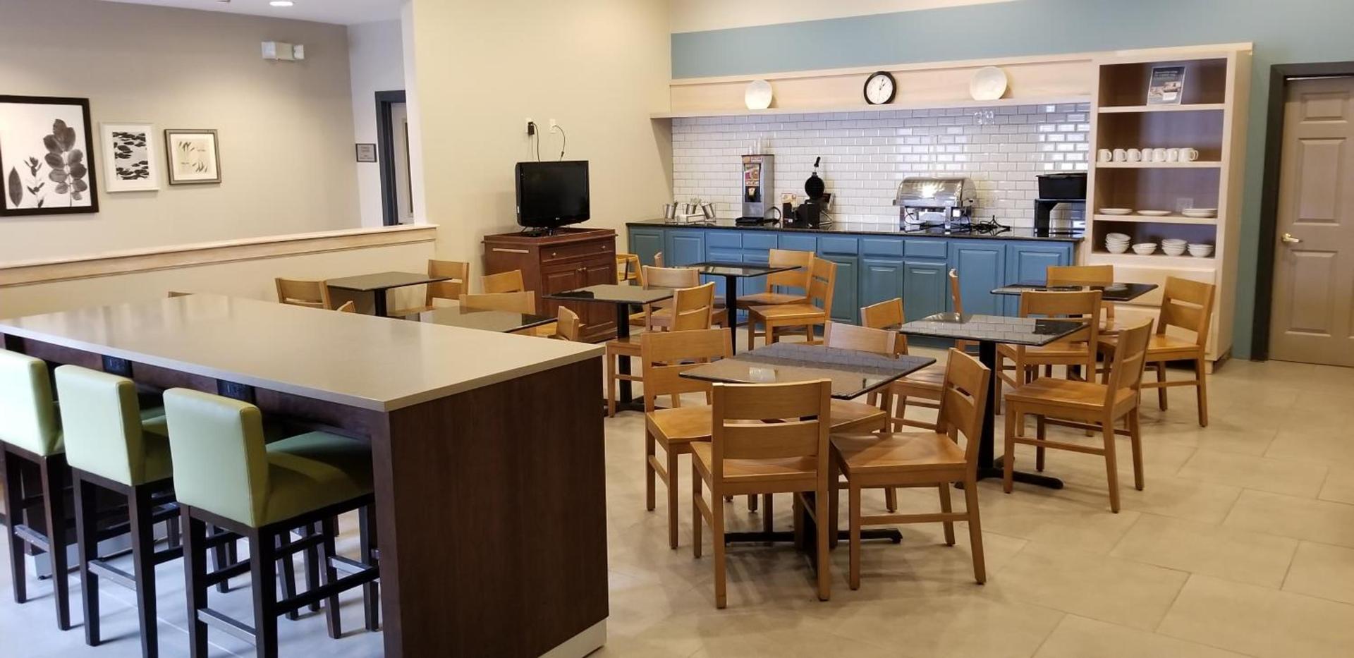 Country Inn & Suites by Radisson, Kalamazoo, MI photo 30
