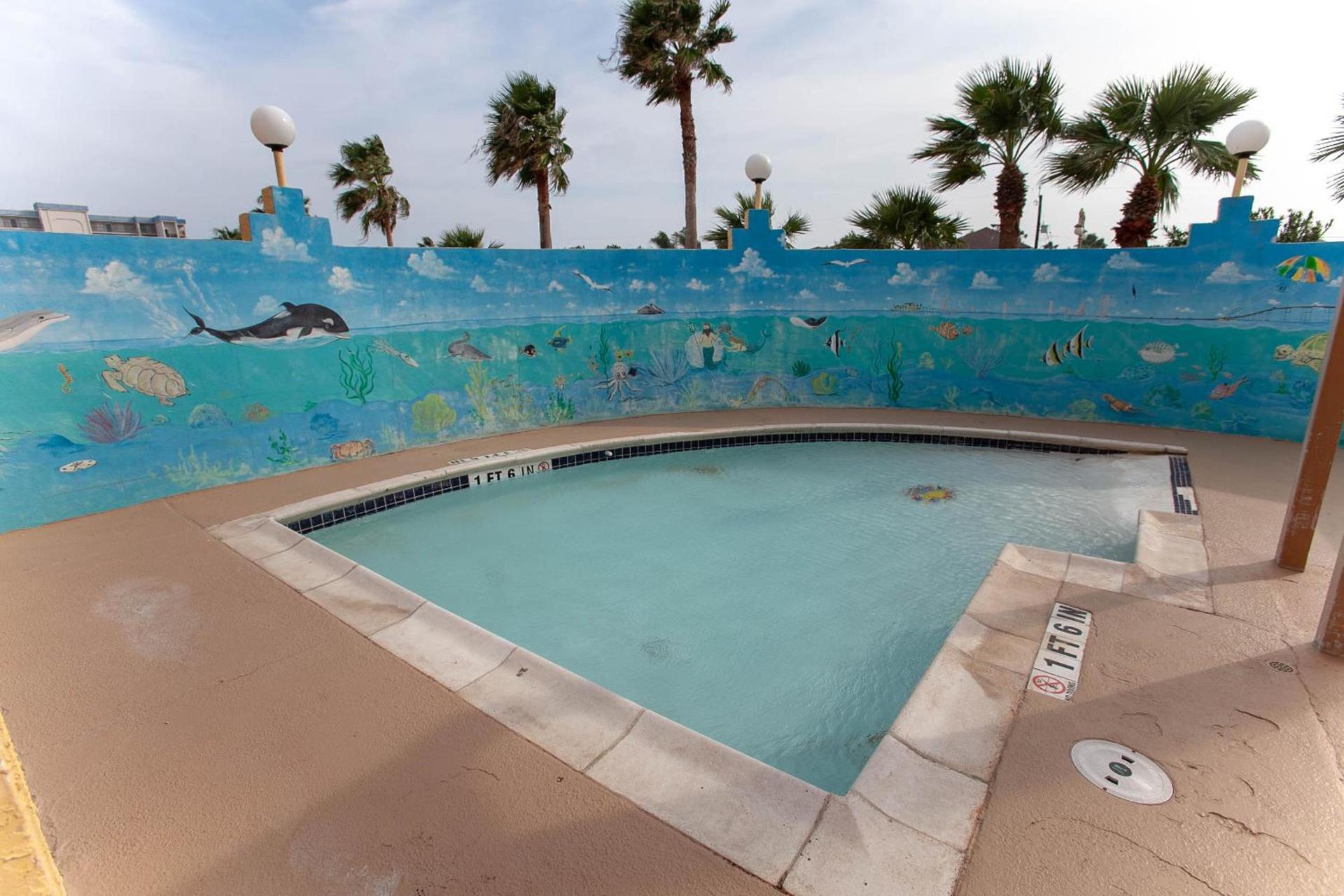 Ramada by Wyndham & Suites South Padre Island photo 3