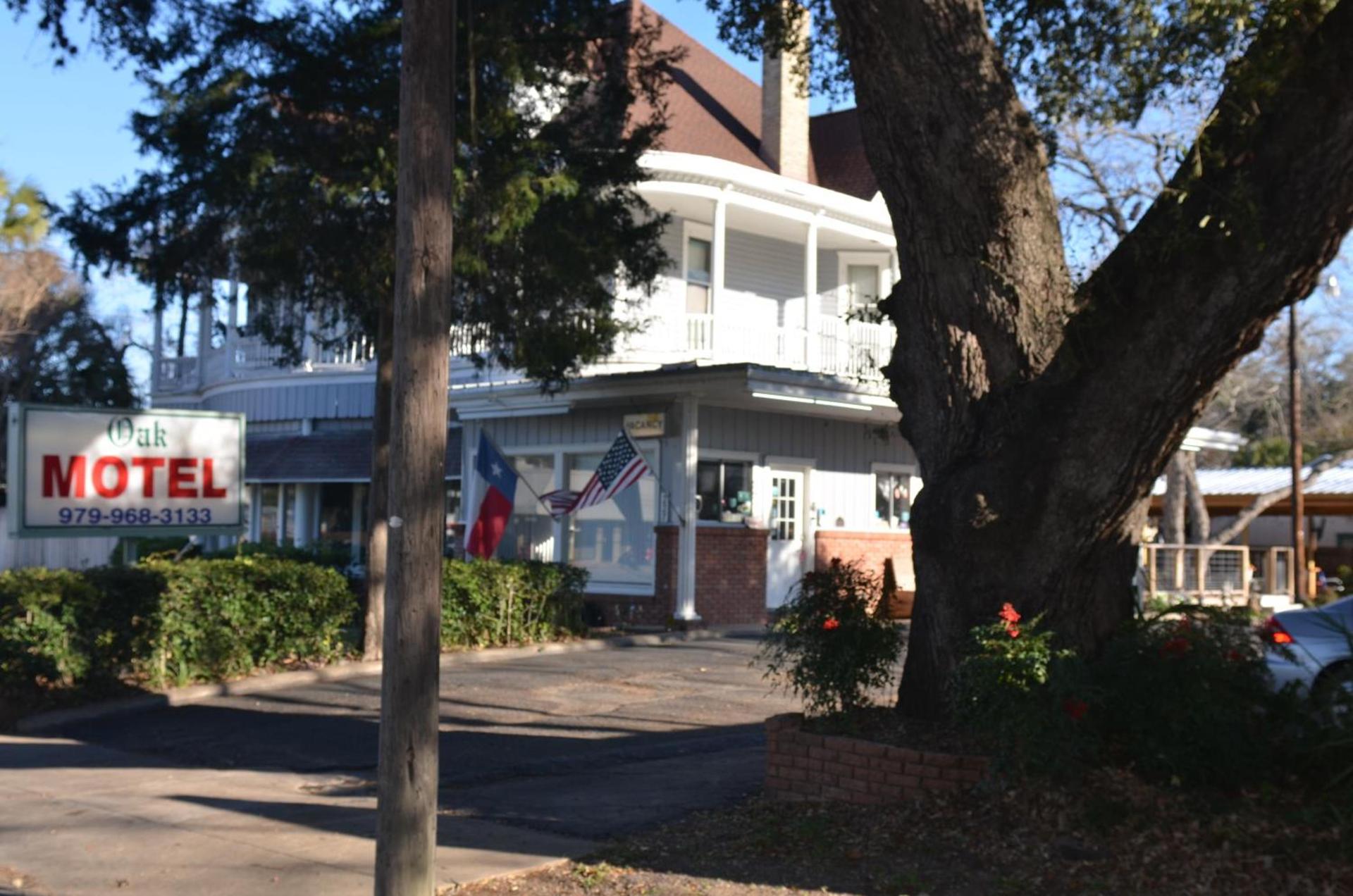 The Oak Motel photo 14