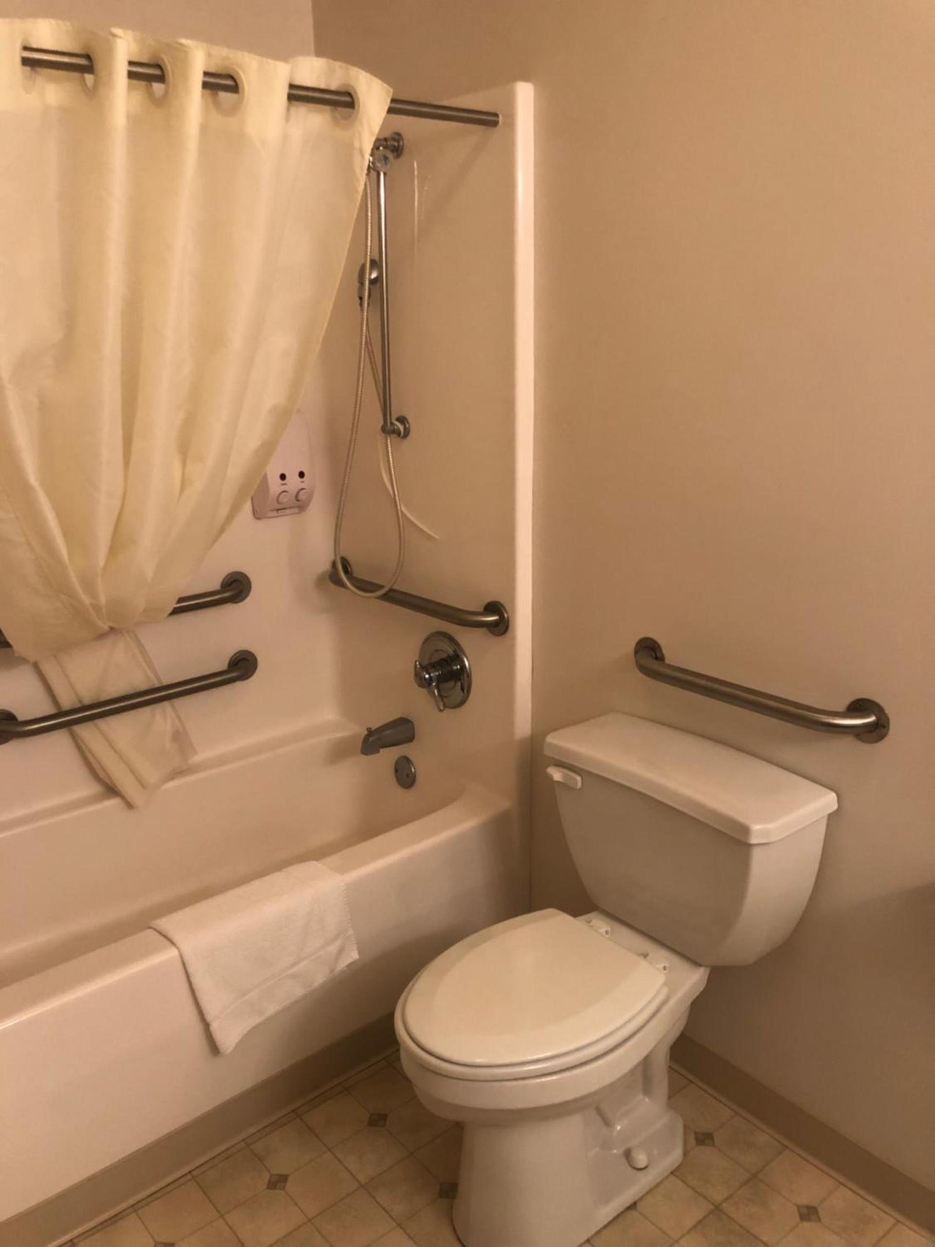 Simple Rewards inn photo 23