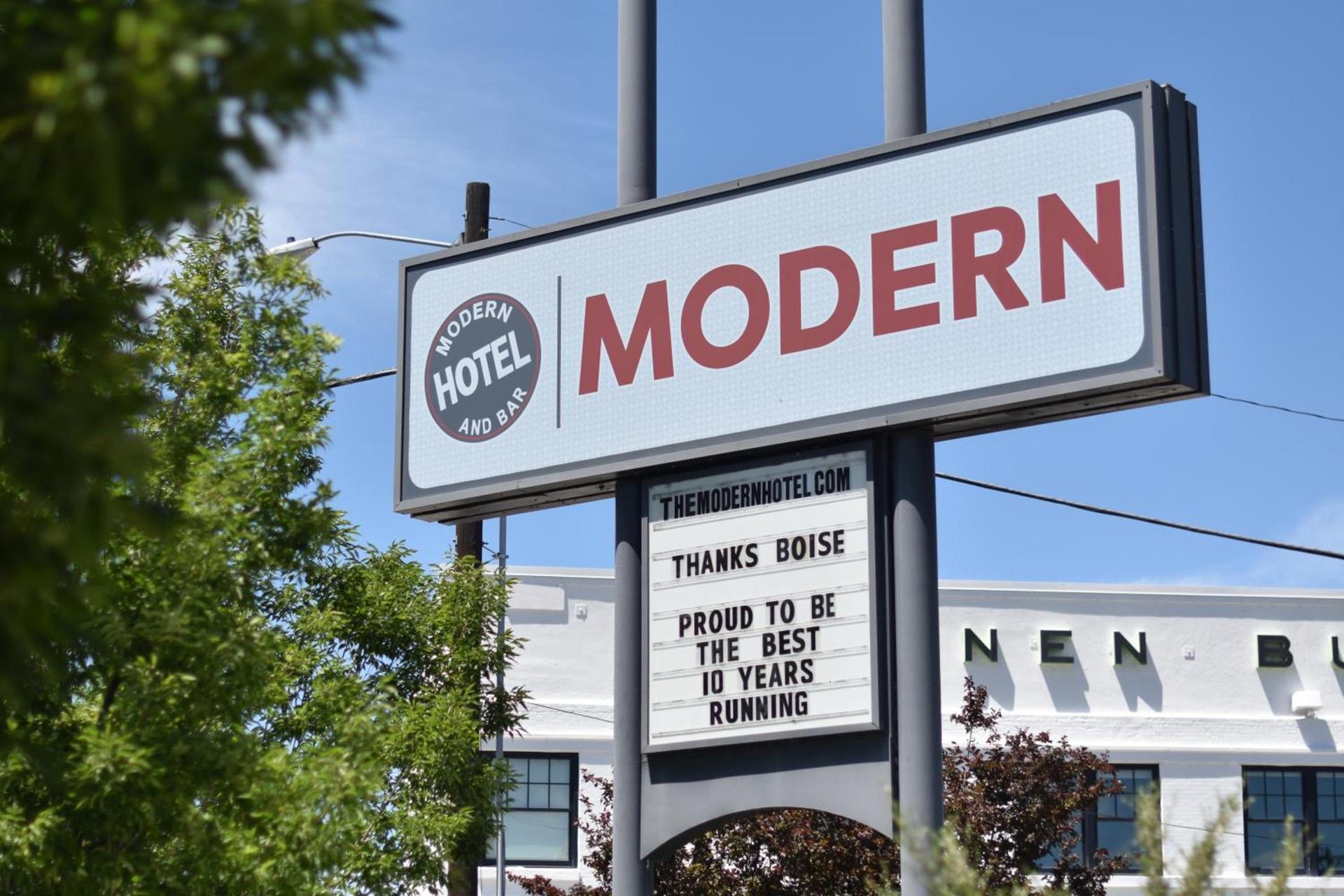 Modern Hotel photo 93