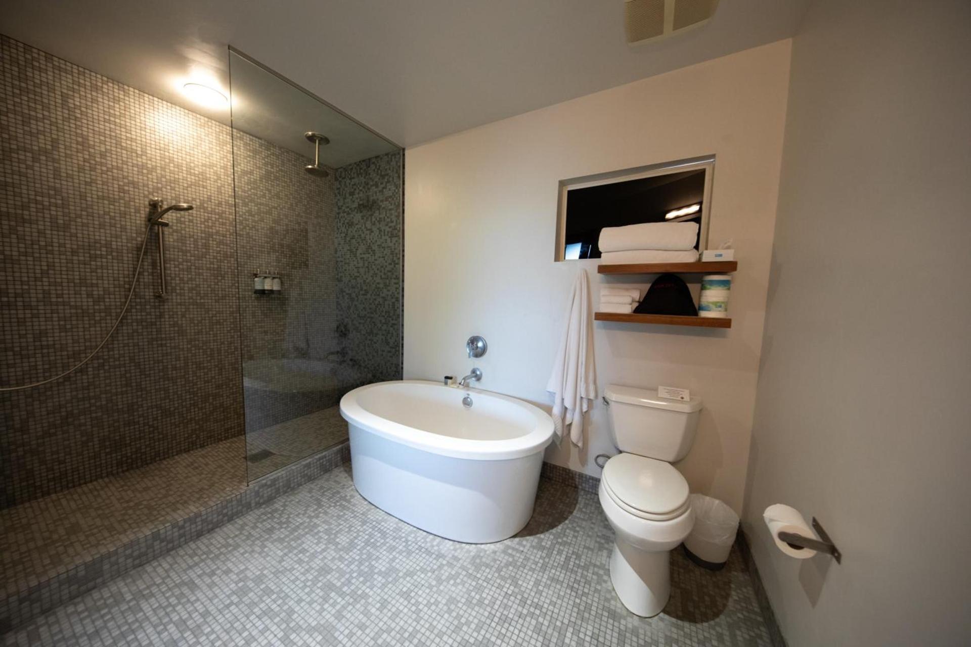 Modern Hotel photo 78