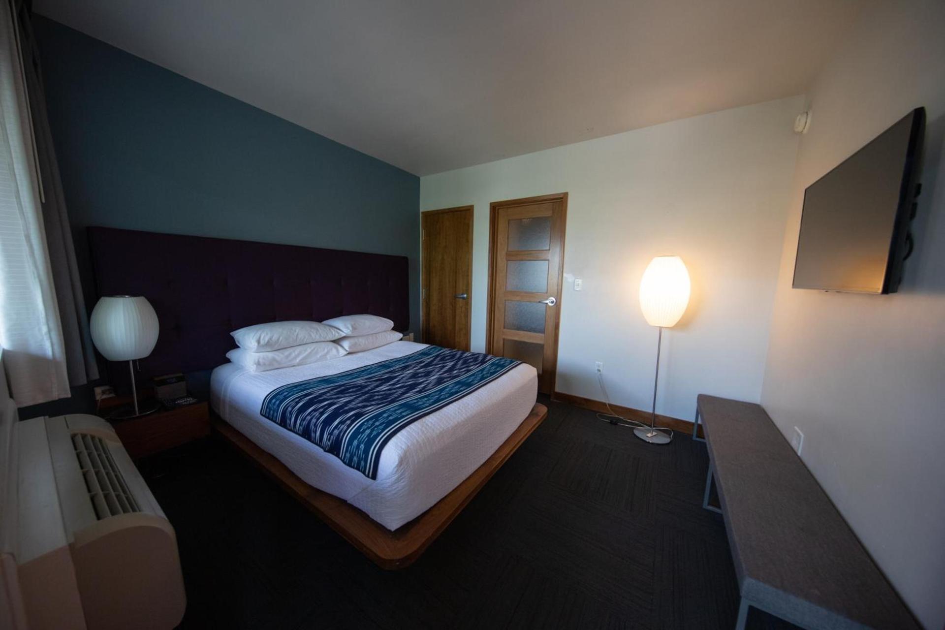 Modern Hotel photo 84